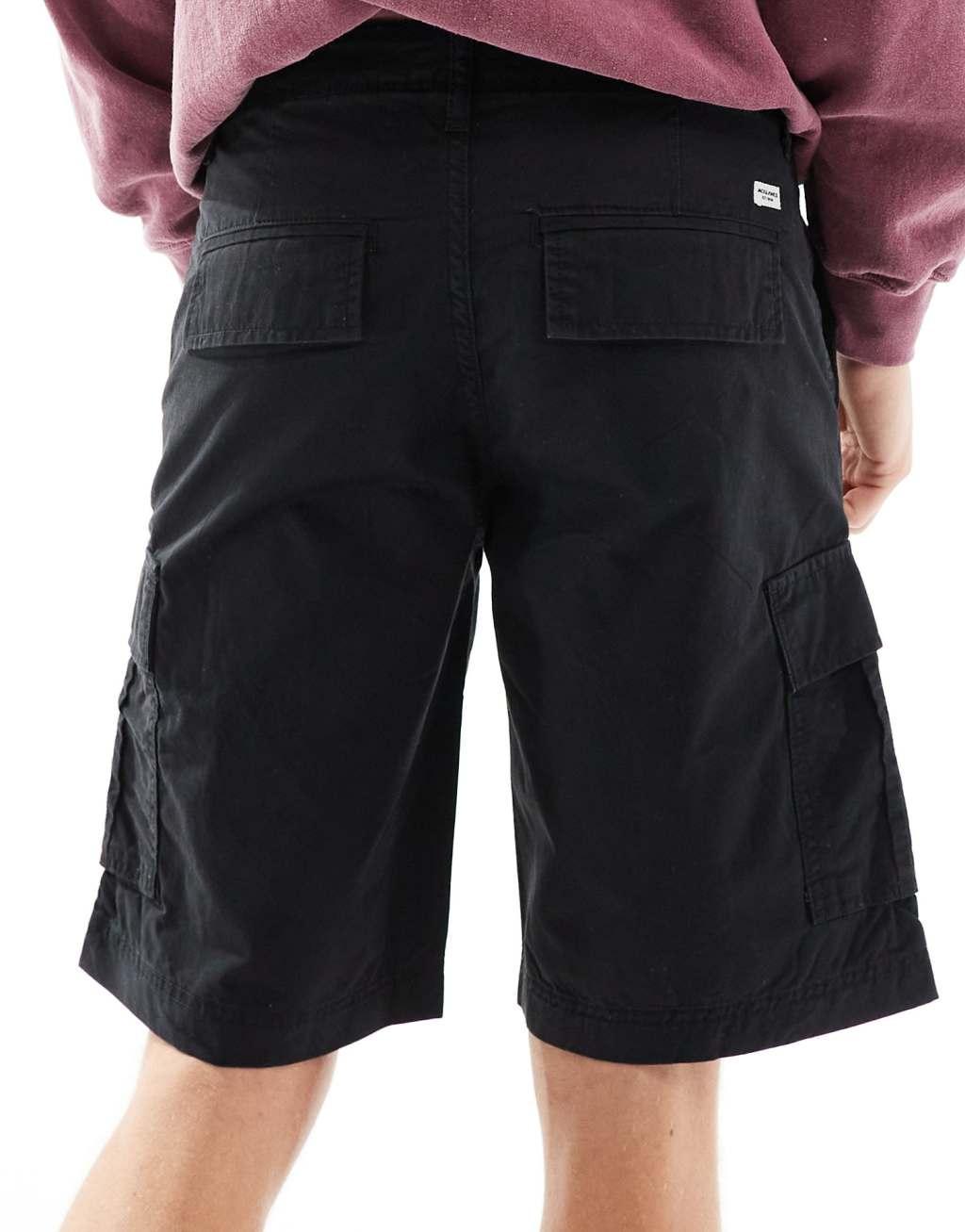 Jack & Jones cargo shorts in black Product Image