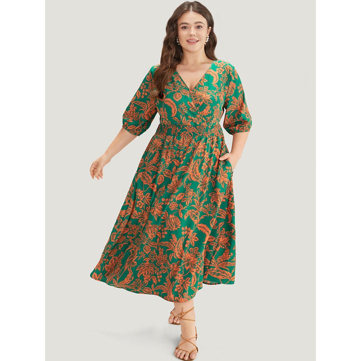 Plus Size Plants Print Overlap Collar Shirred Dress Green Women Vacation Elastic cuffs V-neck Half Sleeve Curvy Midi Dress BloomChic 18-20/2X Product Image