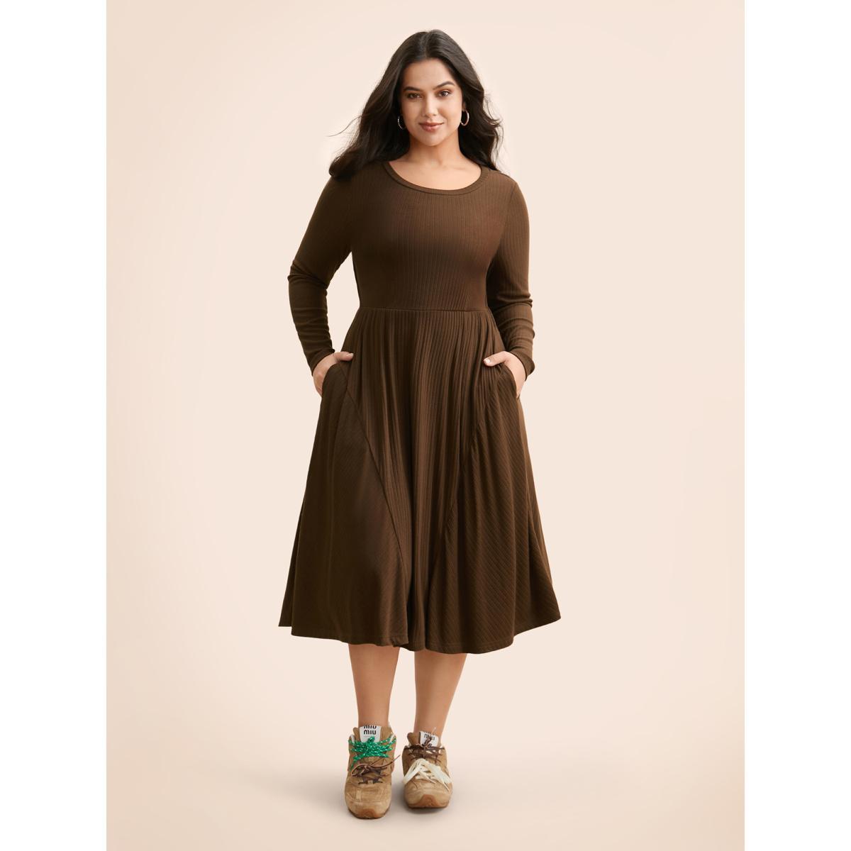 Plus Size Airy Cozy Textured Midi Dress Maroon Women Basics Texture Knit Dresses Bloomchic 28/5X Product Image