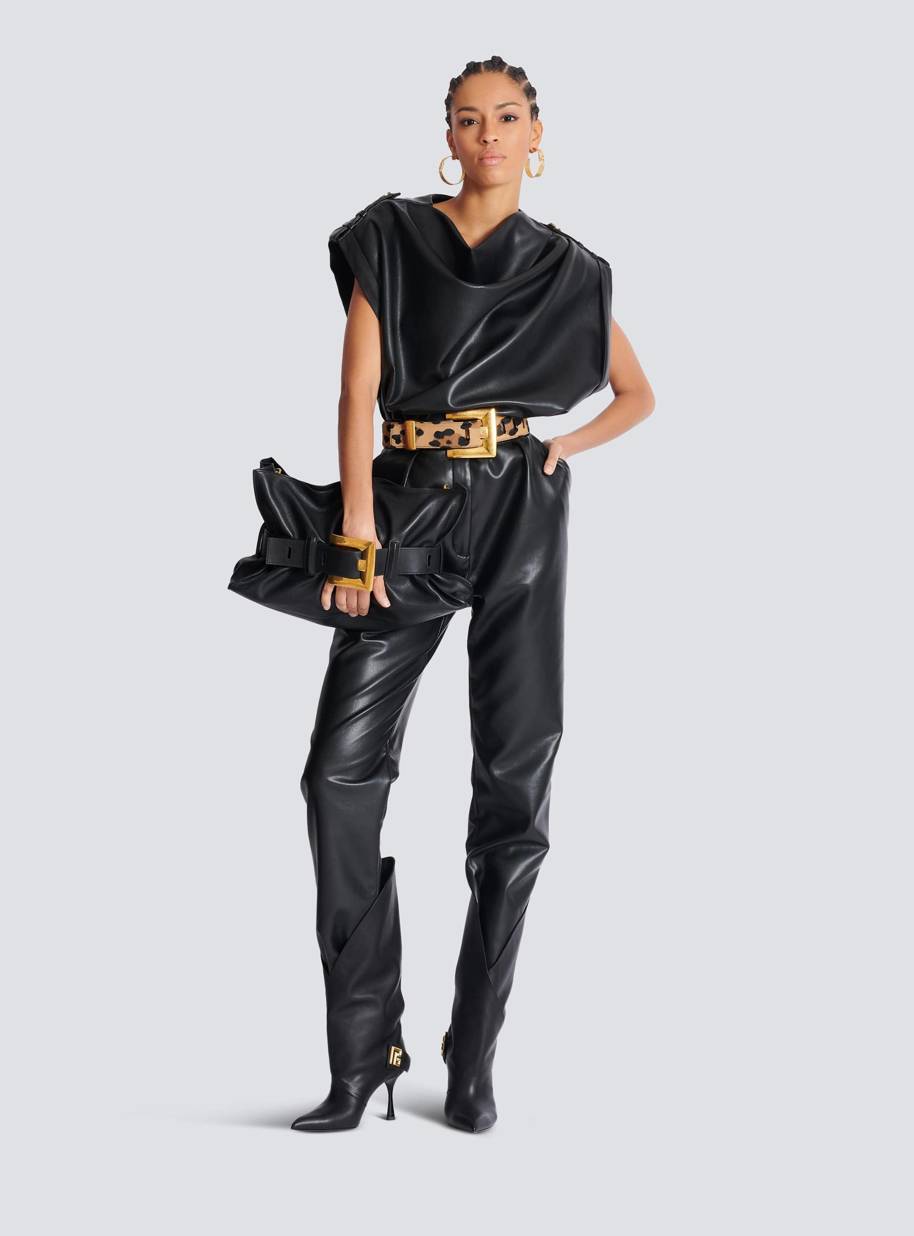 Medium Anthem bag in leather Product Image