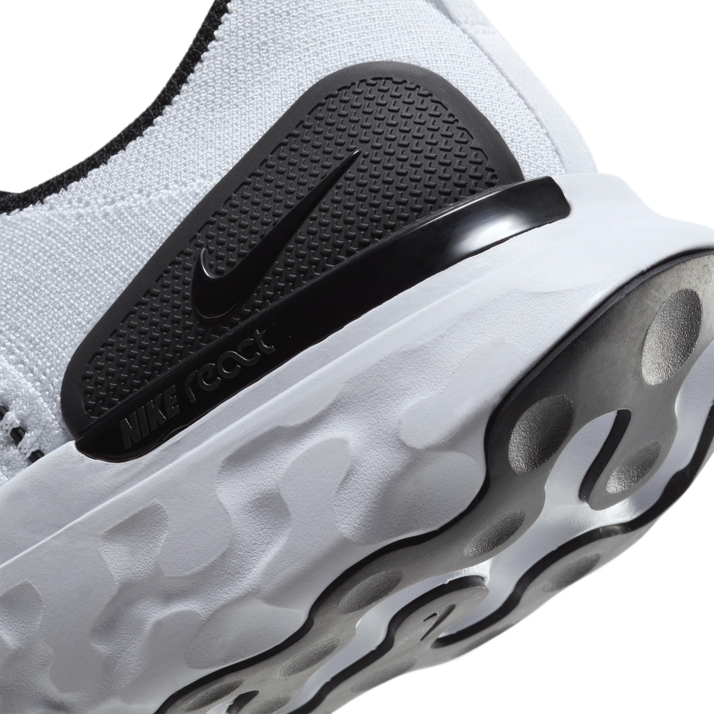 Nike Mens React Phantom Run Flyknit 2 Running Shoes in True White/Black/Pure Platinum Product Image