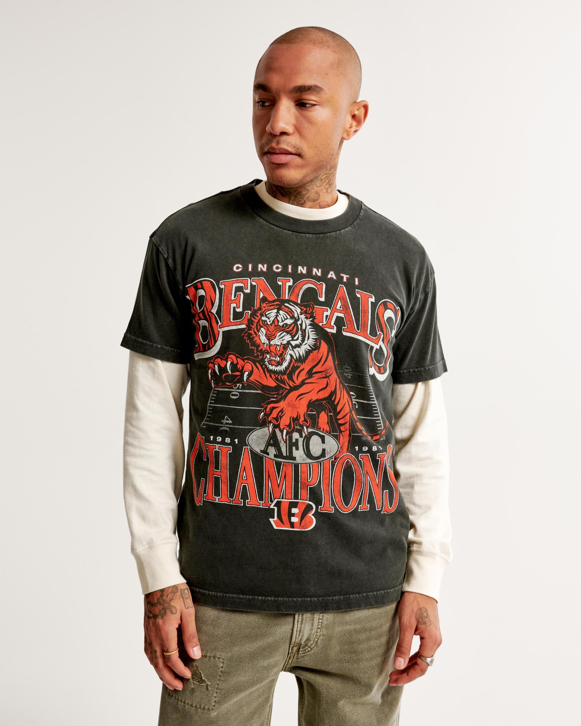Tampa Bay Buccaneers Graphic Tee Product Image