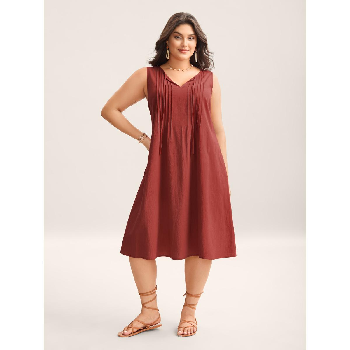 Plus Size Cotton Toothpick Pleat Plain Midi Dress Burgundy Women Notched collar Sleeveless Curvy BloomChic 18-20/2X Product Image