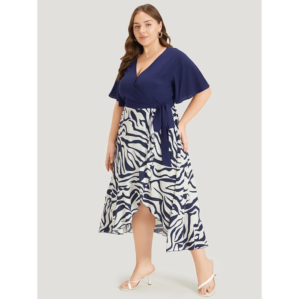 Plus Size Water Ripple Patchwork Wrap Pocket Knotted Dress Navy Women Office Wrap V-neck Sleeveless Curvy Midi Dress BloomChic 14-16/1X Product Image