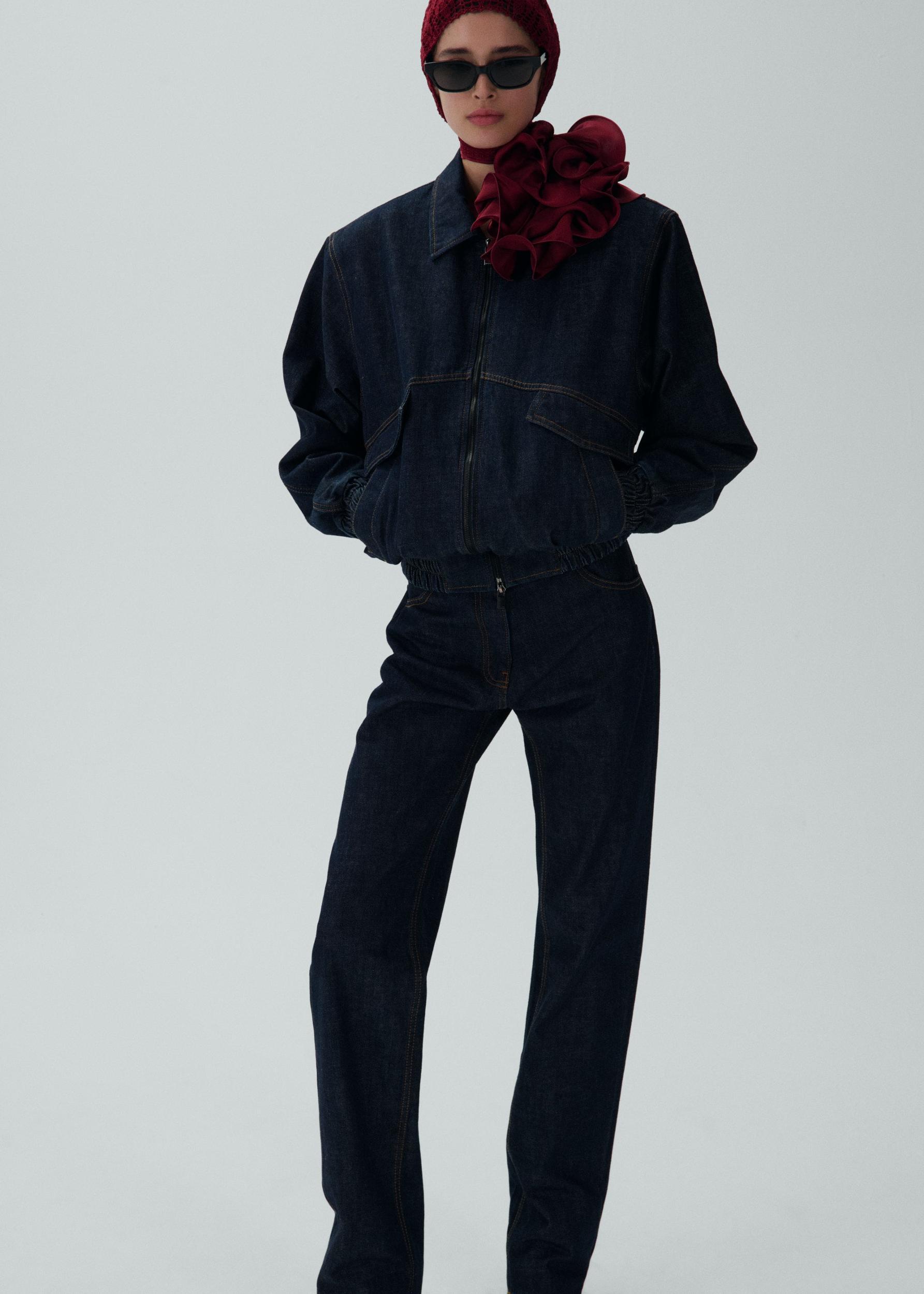Low waist straight leg denim in navy Product Image