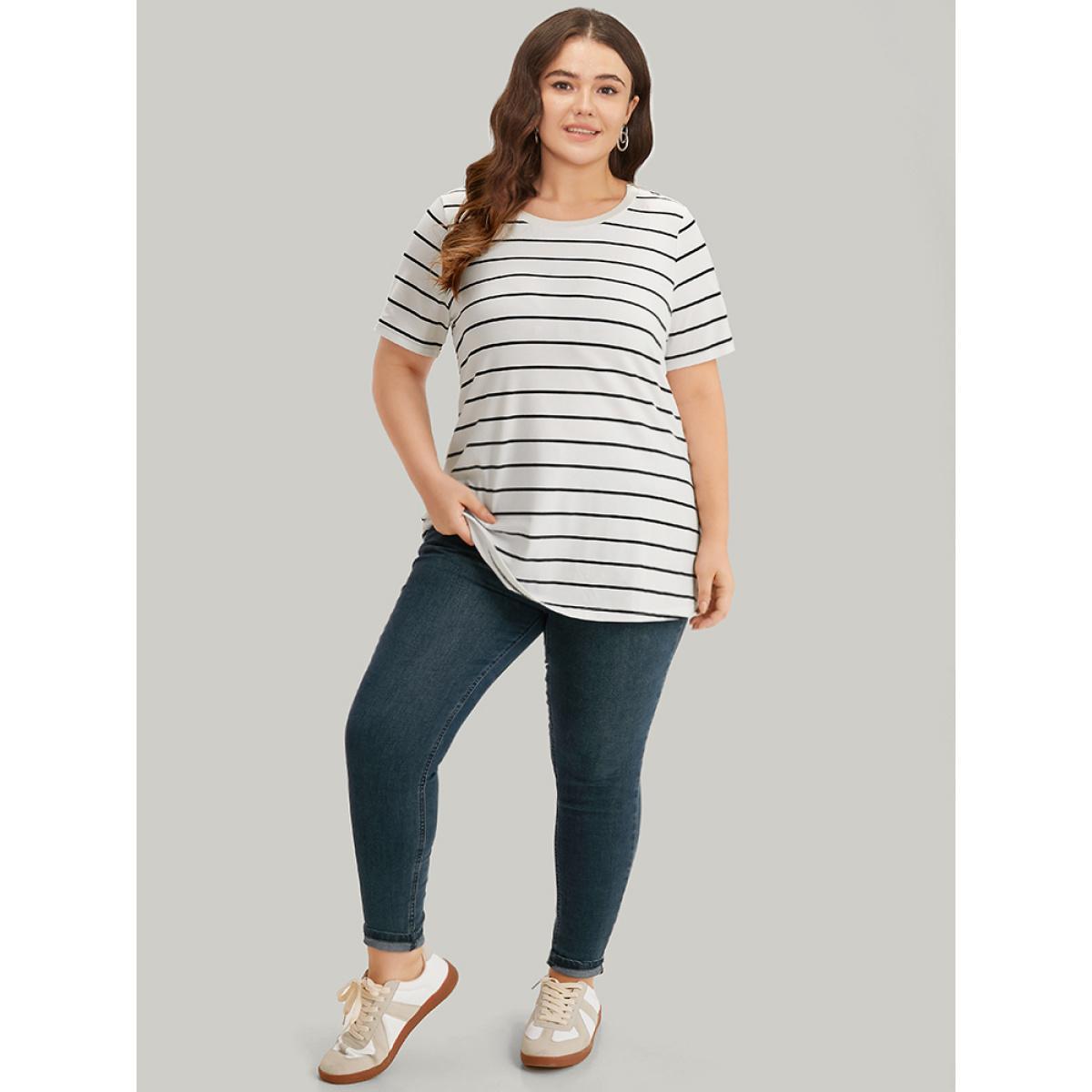 Plus Size Striped Print Round Neck T-shirt White Women Casual Contrast Striped Round Neck Dailywear T-shirts BloomChic 18-20/2X Product Image