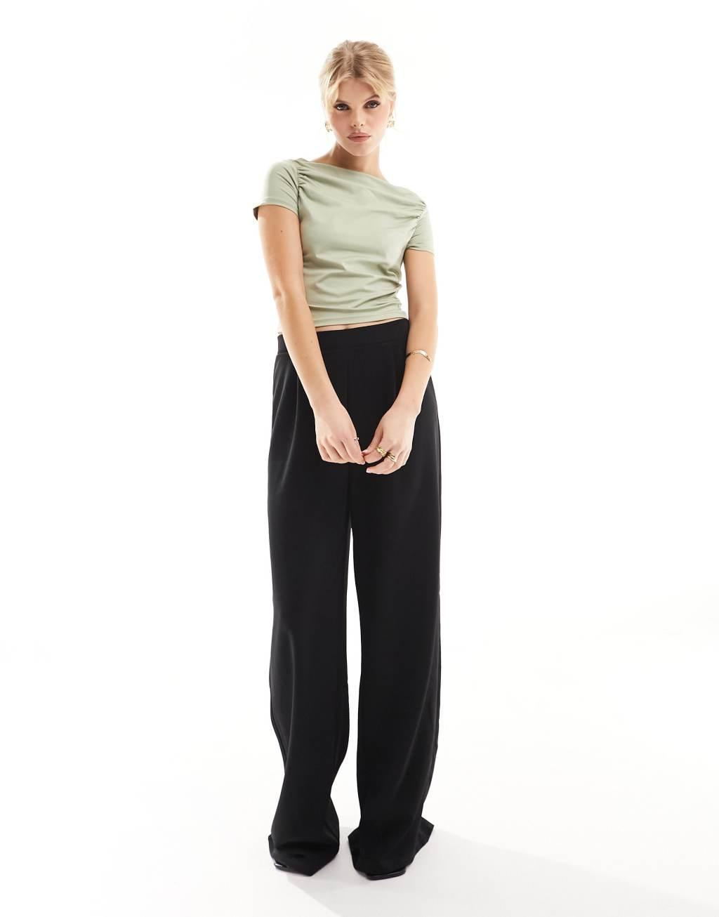 4th & Reckless ruched wide neck cropped T-shirt Product Image