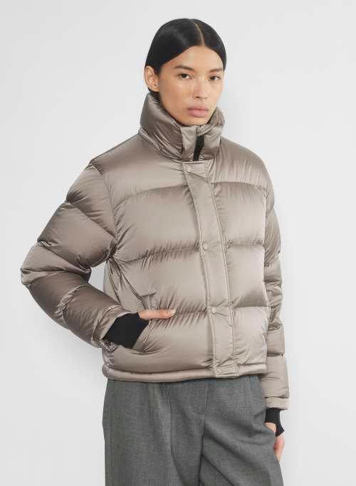 the super puff™ shorty Product Image