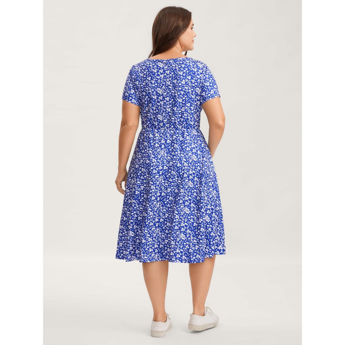 Plus Size Ditsy Floral Elastic Waist Knot Drawstring Dress Navy Women Casual Non V-neck Short sleeve Curvy Midi Dress BloomChic 22-24/3X Product Image