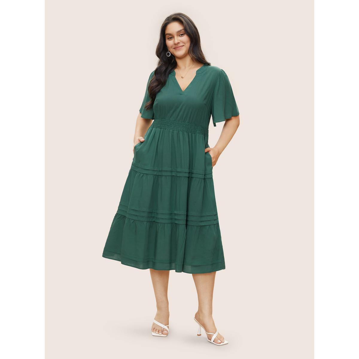 Plus Size Plain Shirred Notched Pocket Pleated Dress Green Women Resort Non Notched collar Short sleeve Curvy Midi Dress BloomChic 10/M Product Image