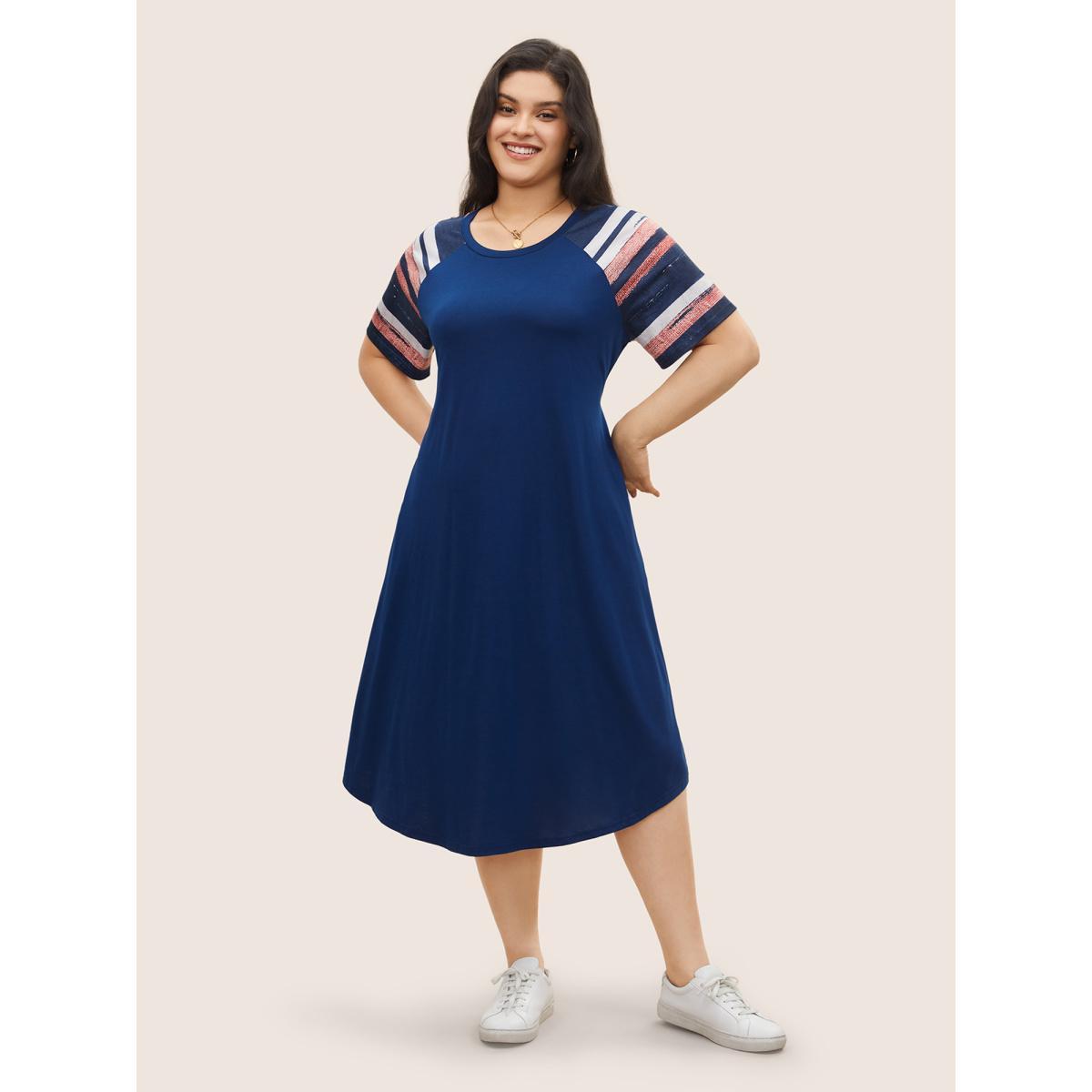 Plus Size Contrast Striped Pocket Raglan Sleeve Dress DarkBlue Women Casual Non Round Neck Short sleeve Curvy Midi Dress BloomChic 18-20/2X Product Image