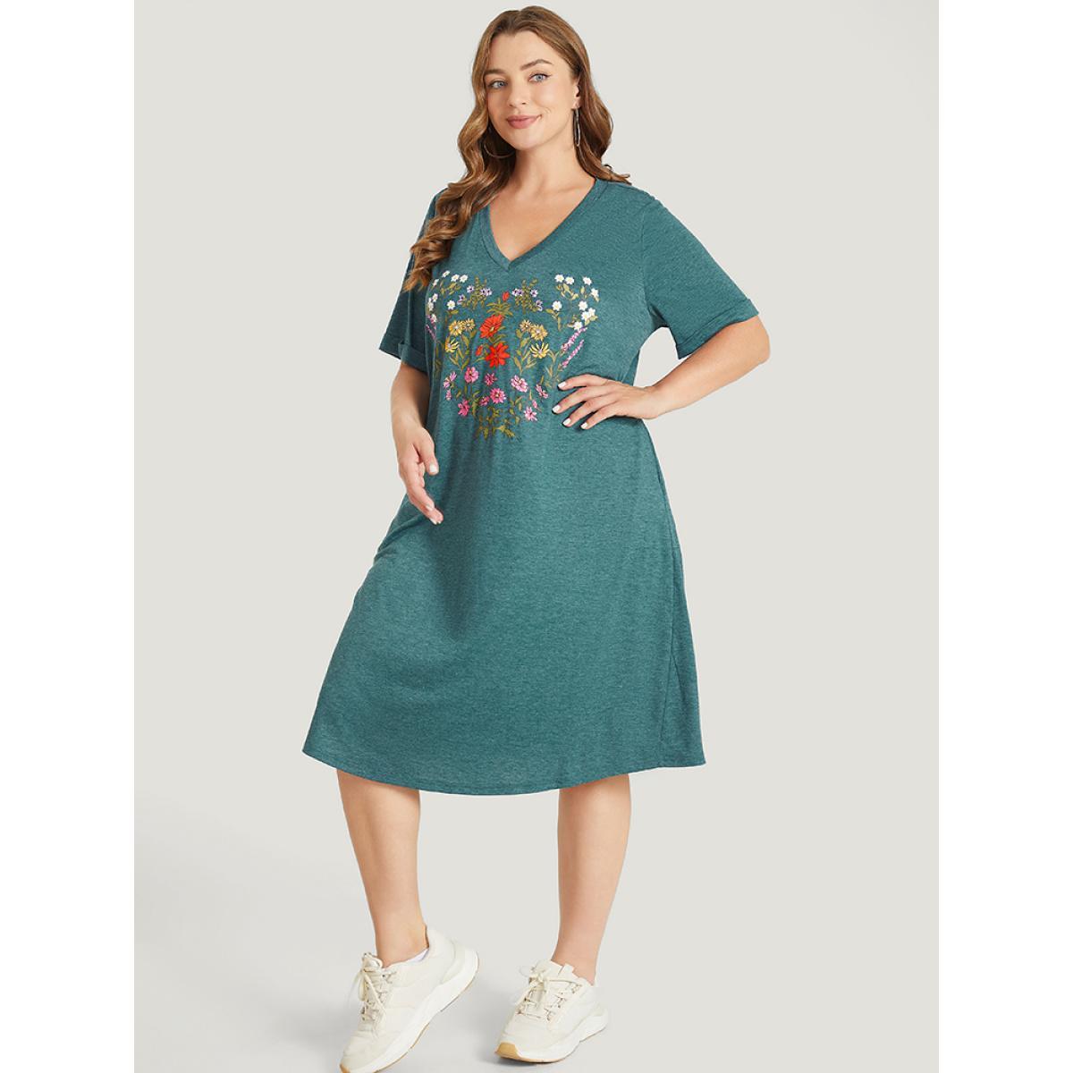 Plus Size Floral Print Roll Sleeve Pocket V Neck Dress Emerald Women Casual Non V-neck Short sleeve Curvy Midi Dress BloomChic 22-24/3X Product Image