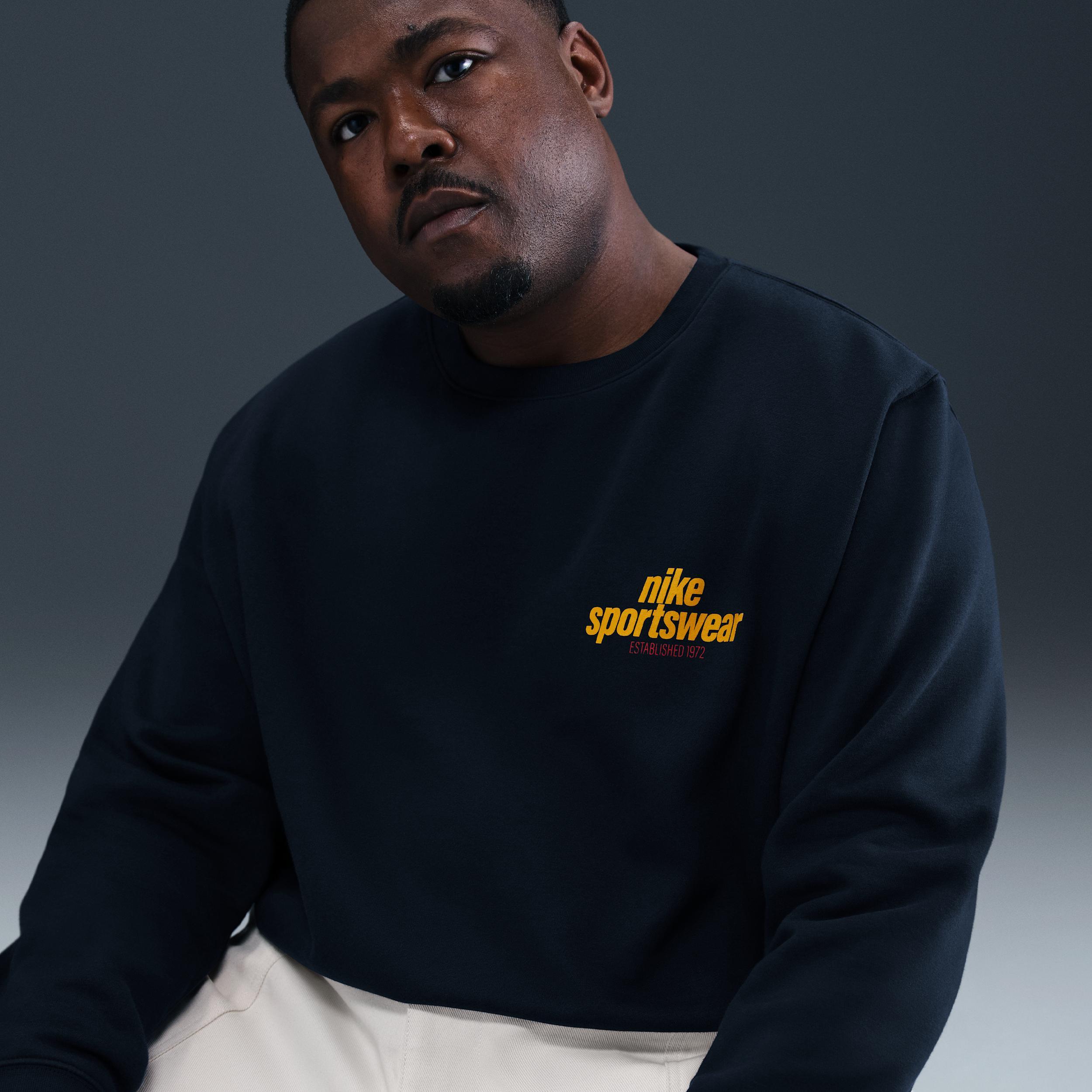 Nike Men's Club Fleece Crew Product Image