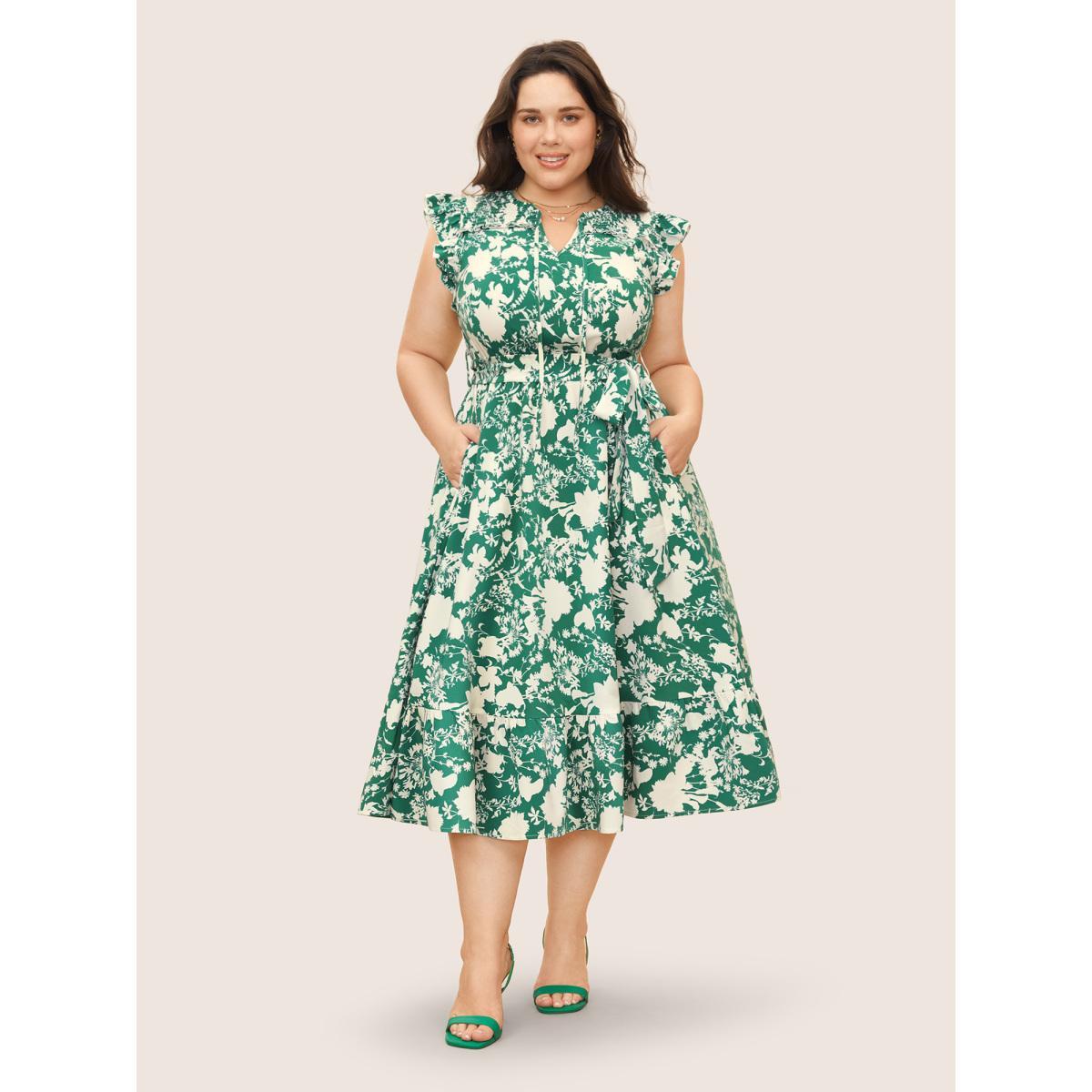 Plus Size Silhouette Floral Print Ruffle Cap Sleeve Dress Emerald Women Elegant Flat collar with V-notch Cap Sleeve Curvy BloomChic 14-16/1X Product Image