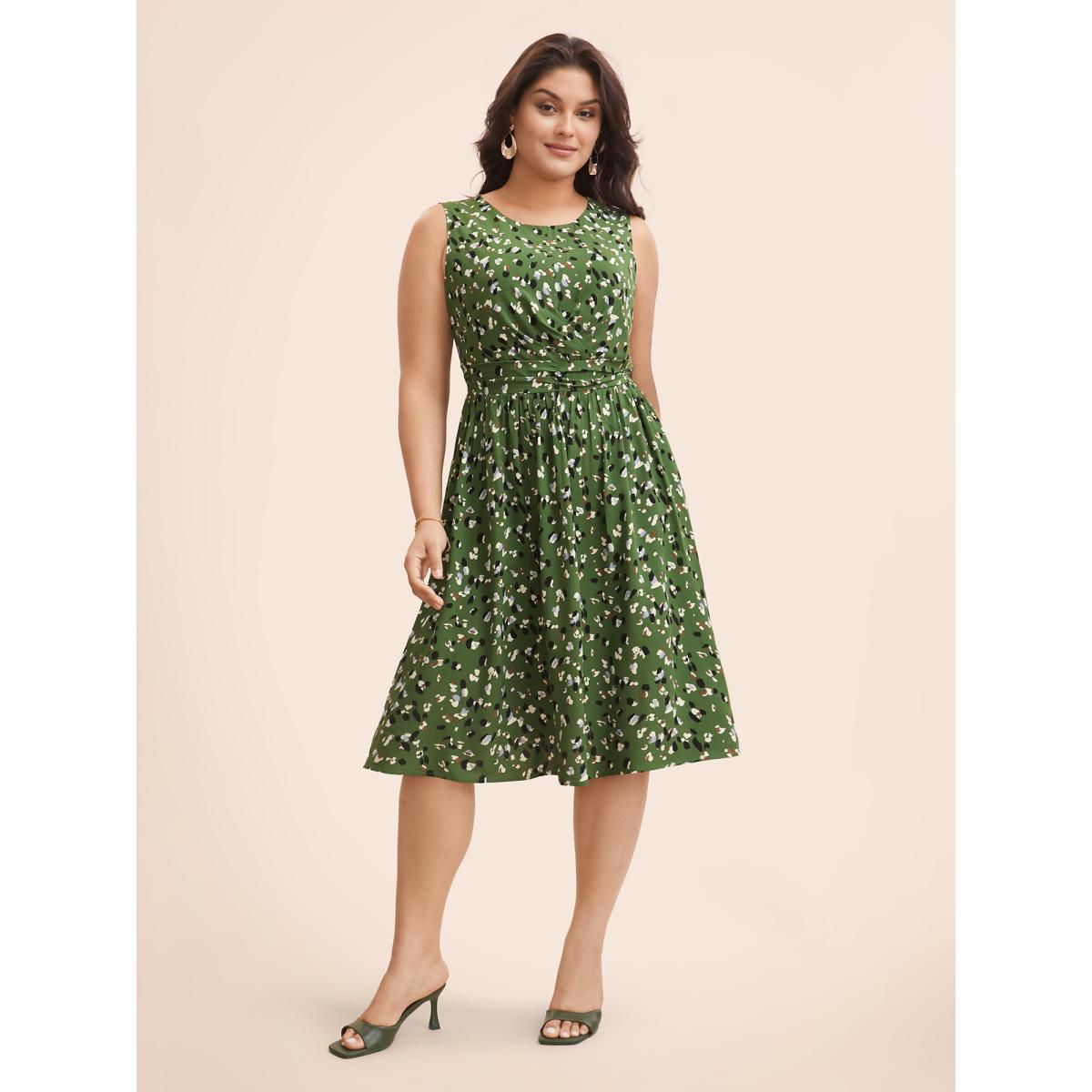 Plus Size Allover Print Pocket Flutter Crossover Ruched Tank Dress DarkGreen Women Elegant Twist Round Neck Sleeveless Curvy Midi Dress BloomChic 10/M Product Image