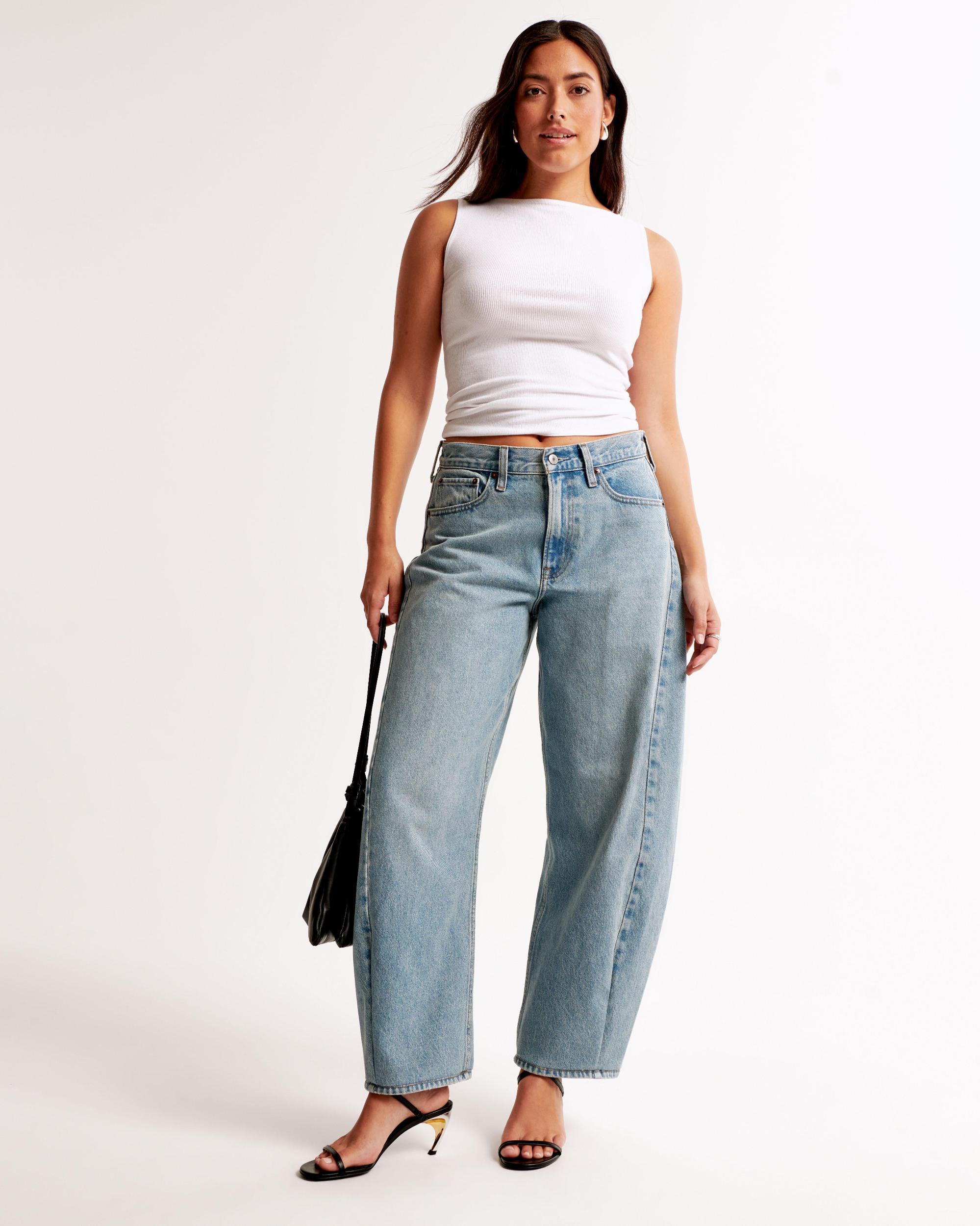 Curve Love Mid Rise Barrel Jean Product Image