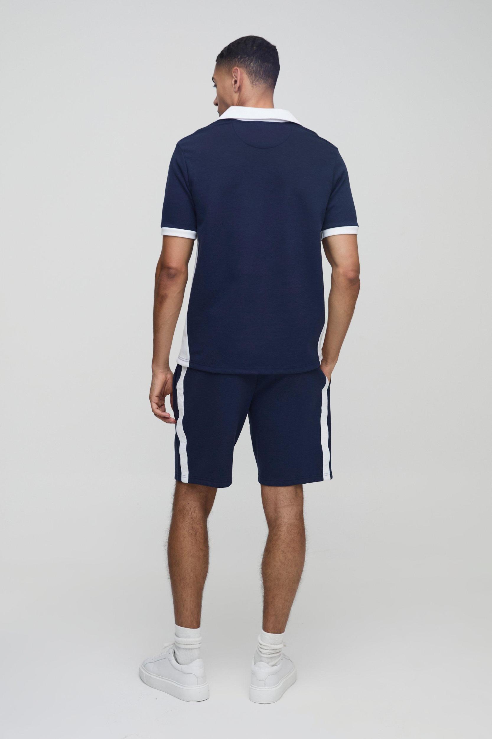 Relaxed Interlock Mid Length Shorts | boohooMAN USA Product Image