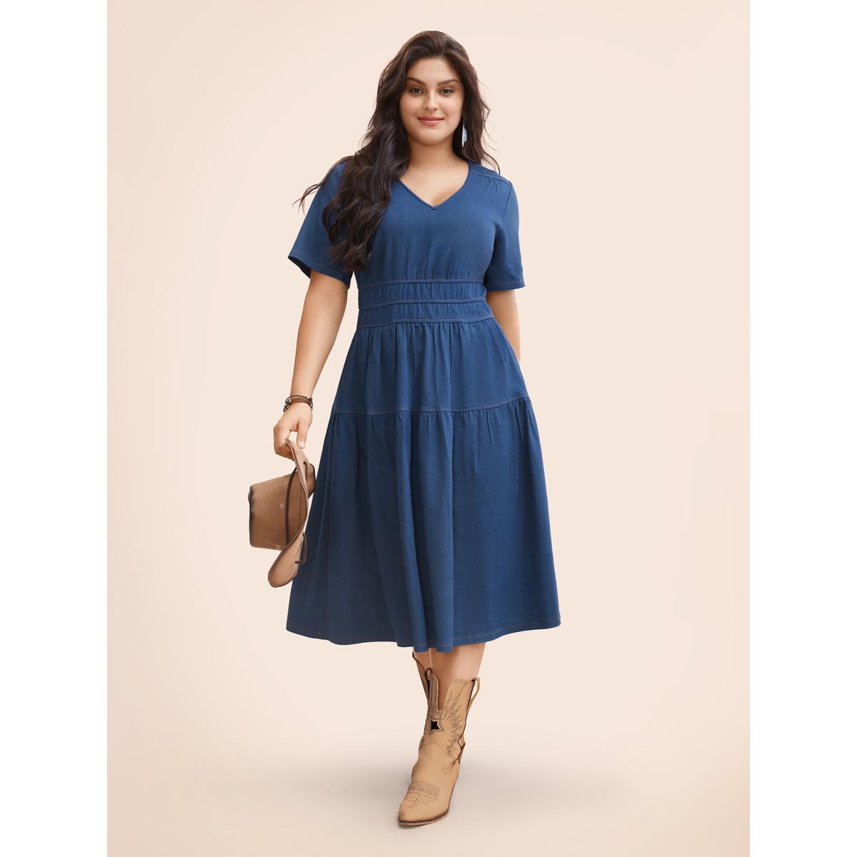 Plus Size Stretch Denim Pockets Tiered Midi Dress DarkBlue Women Resort Topstitching V-neck Short sleeve Curvy BloomChic 30/6X Product Image