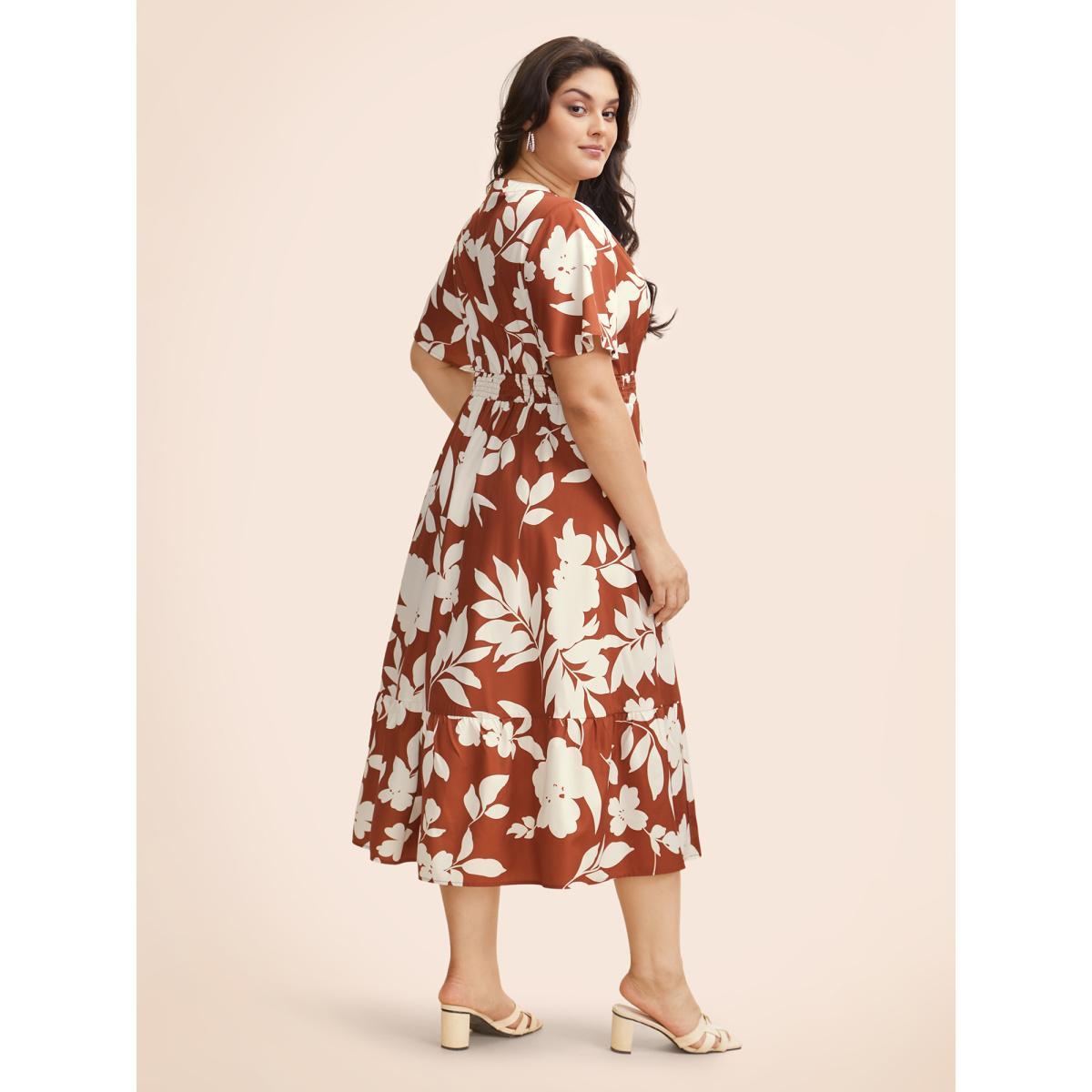 Plus Size Silhouette Floral Print Shirred Ruffles Dress Browncoffeecolor Women Elegant Shirred Notched collar Short sleeve Curvy BloomChic 28/5X Product Image