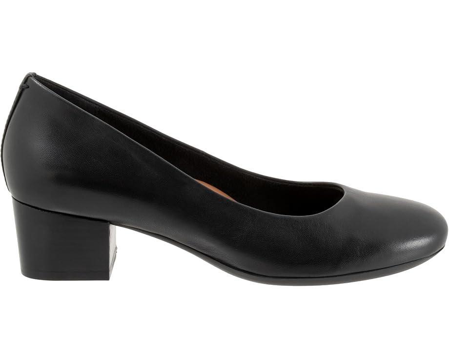 Women's SoftWalk Lynn Product Image