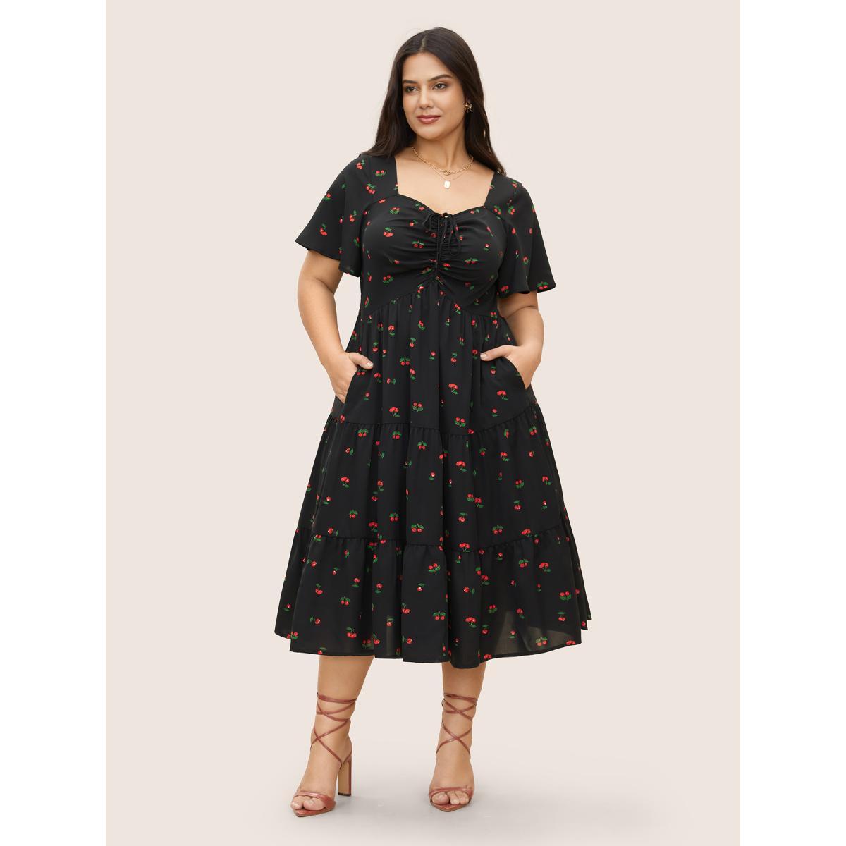 Plus Size Citrus Fruit Print Heart Neckline Drawstring Pleated Dress Black Women Elegant Pleated Heart neckline Short sleeve Curvy Midi Dress BloomChic 12/L Product Image