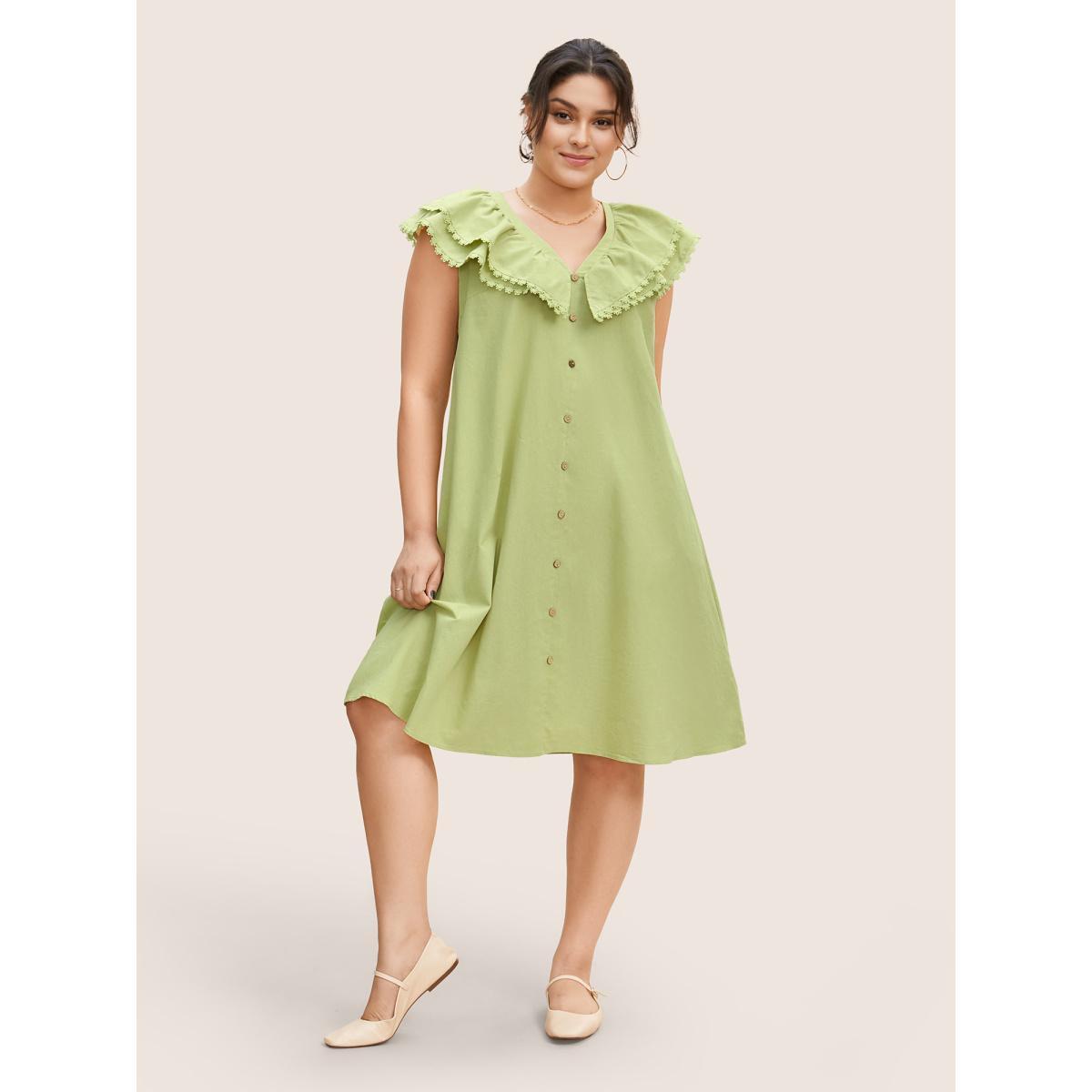 Plus Size Lace Patchwork Button Detail Tiered Ruffles Dress LightGreen Women Casual Woven ribbon&lace trim V-neck Sleeveless Curvy BloomChic 14-16/1X Product Image