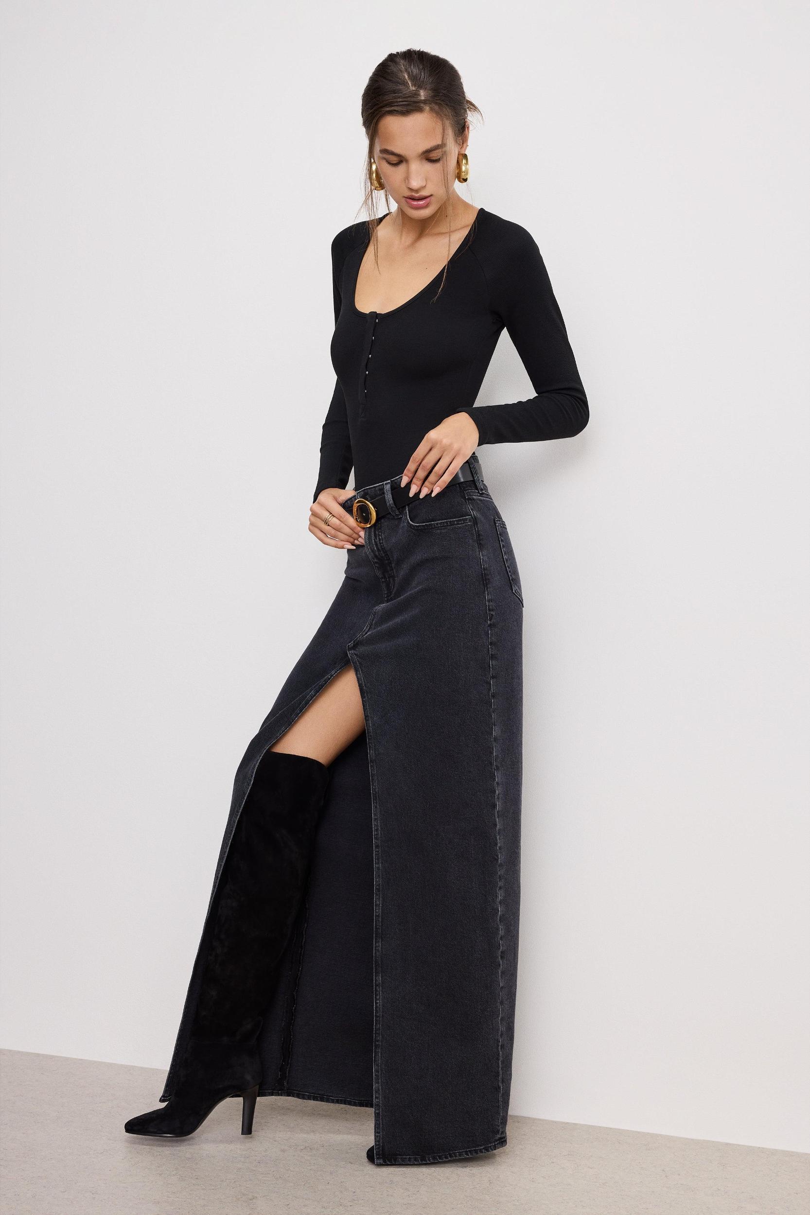GOOD EASE SKIRT | BLACK351 Product Image