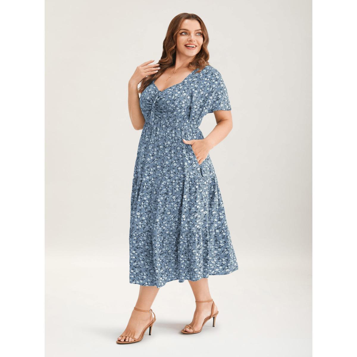 Plus Size Ditsy Floral Sweetheart Drawstring Pocket Tiered Dress Aegean Women Elegant Non V-neck Short sleeve Curvy Midi Dress BloomChic 28/5X Product Image