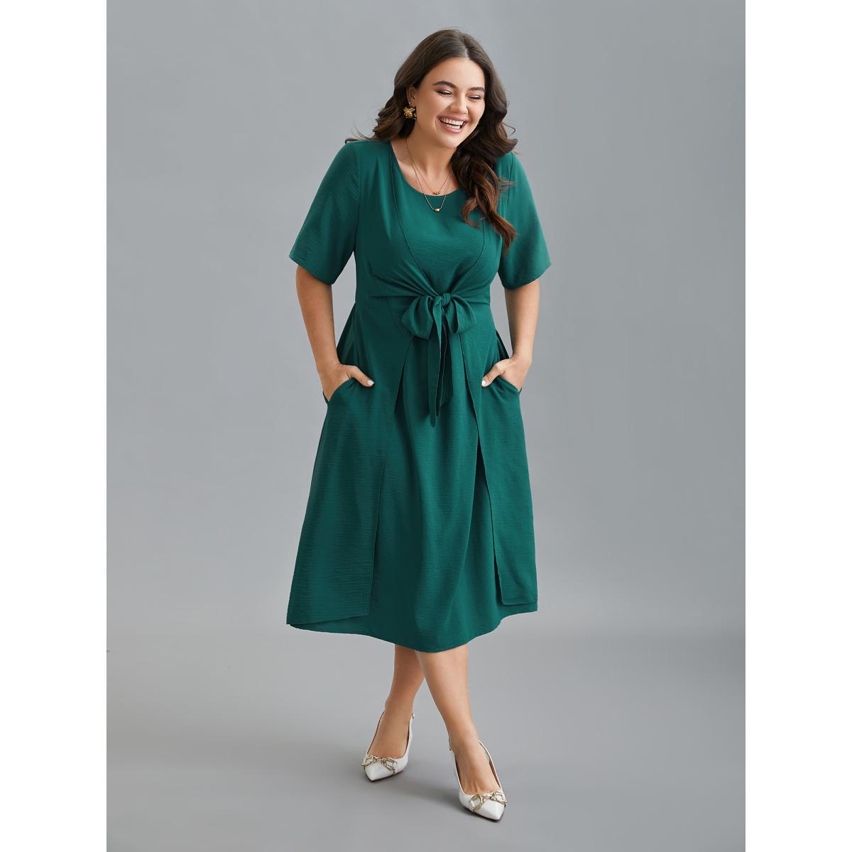 Plus Size 2-in-1 Waist-Tie Pockets Fit & Flare Dress Emerald Women Elegant Overlapping Round Neck Short sleeve Curvy BloomChic 18-20/2X Product Image