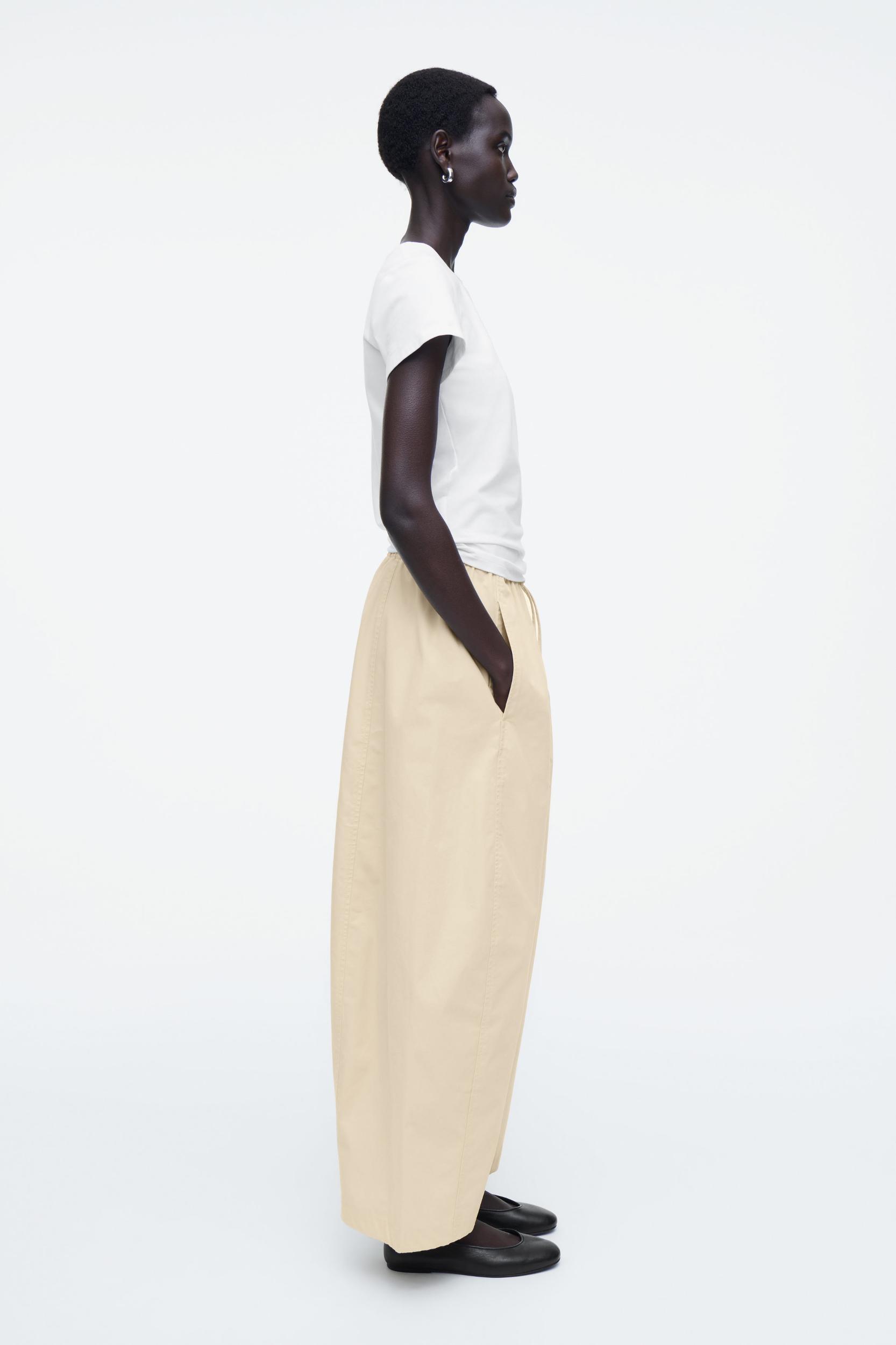 ELASTICATED BARREL-LEG PANTS Product Image