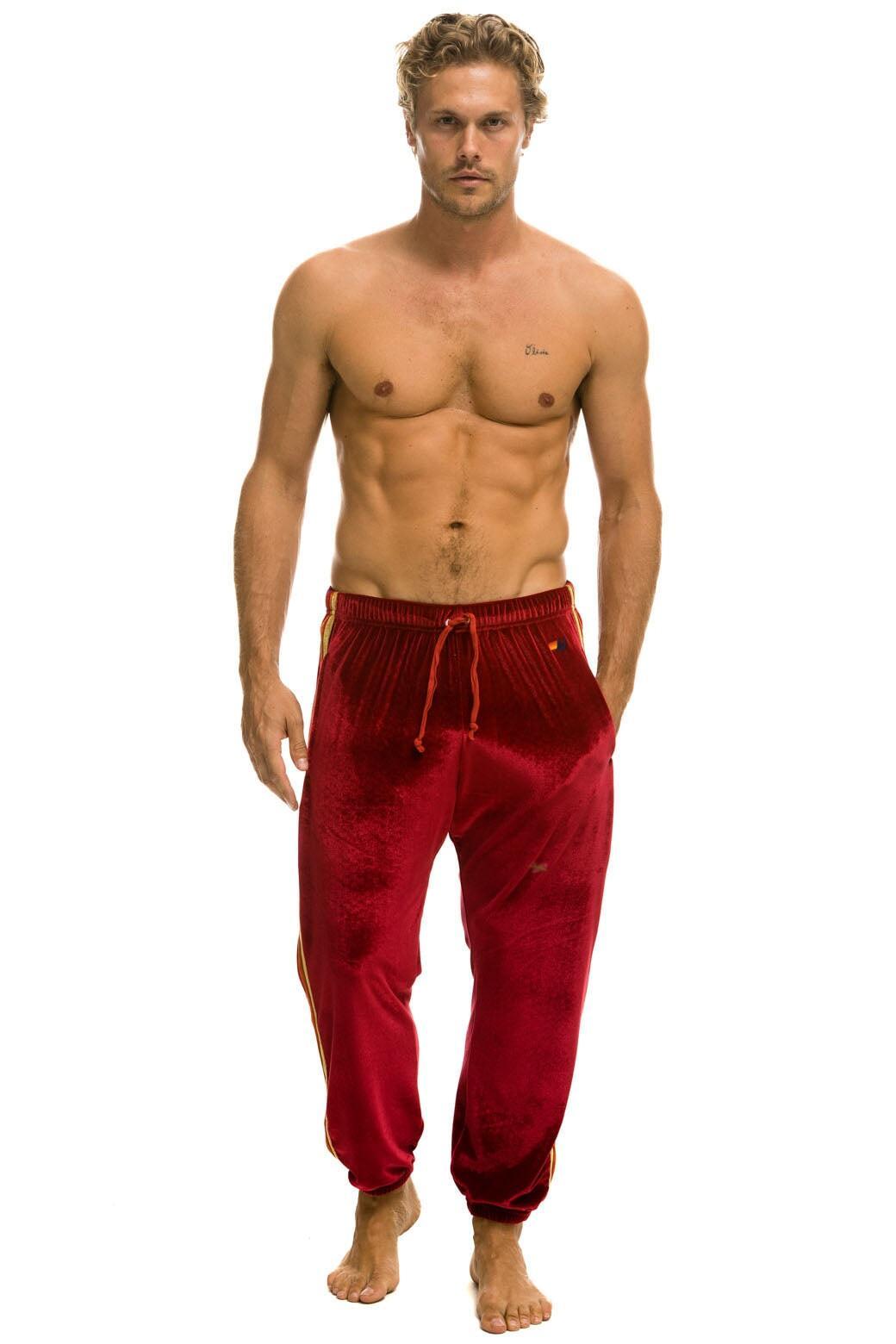 CLASSIC VELVET SWEATPANTS - RED Male Product Image