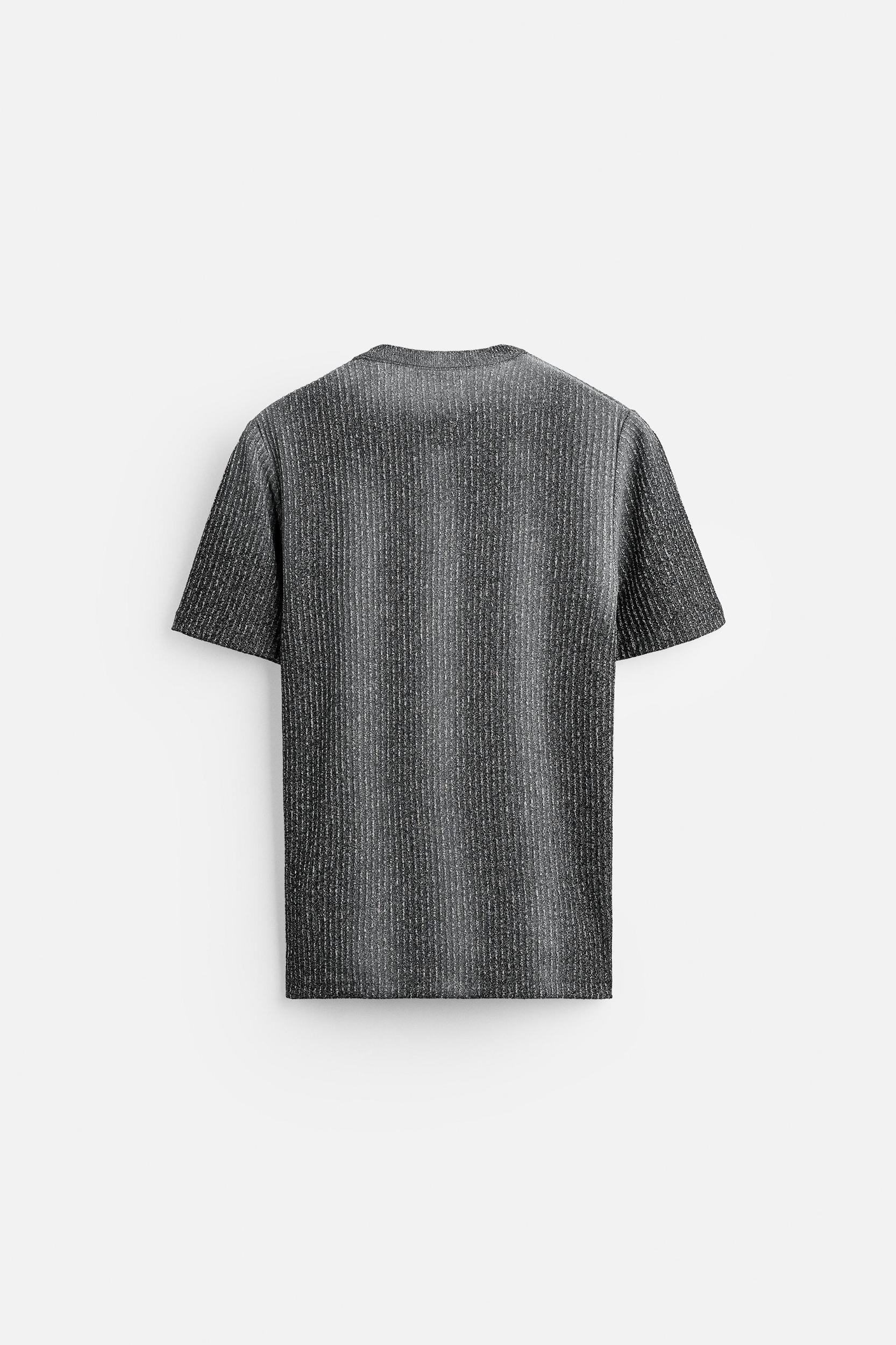 SPRAY PRINT KNIT T-SHIRT Product Image