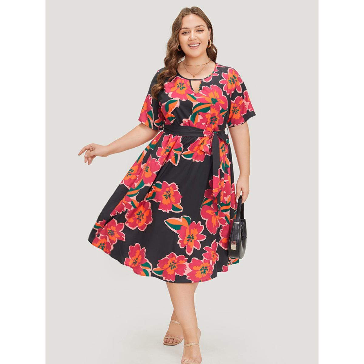 Plus Size Floral Pocket Belted Keyhole Neck Midi Dress Black Women Office Belted Round Neck Short sleeve Curvy Midi Dress BloomChic 30/6X Product Image