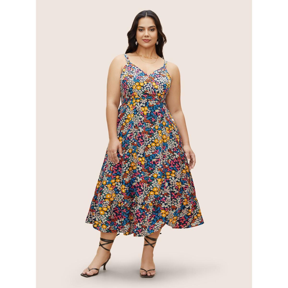 Plus Size Ditsy Floral Shirred Pocket Cami Dress Indigo Women Elegant Shirred V-neck Sleeveless Curvy BloomChic 26/4X Product Image