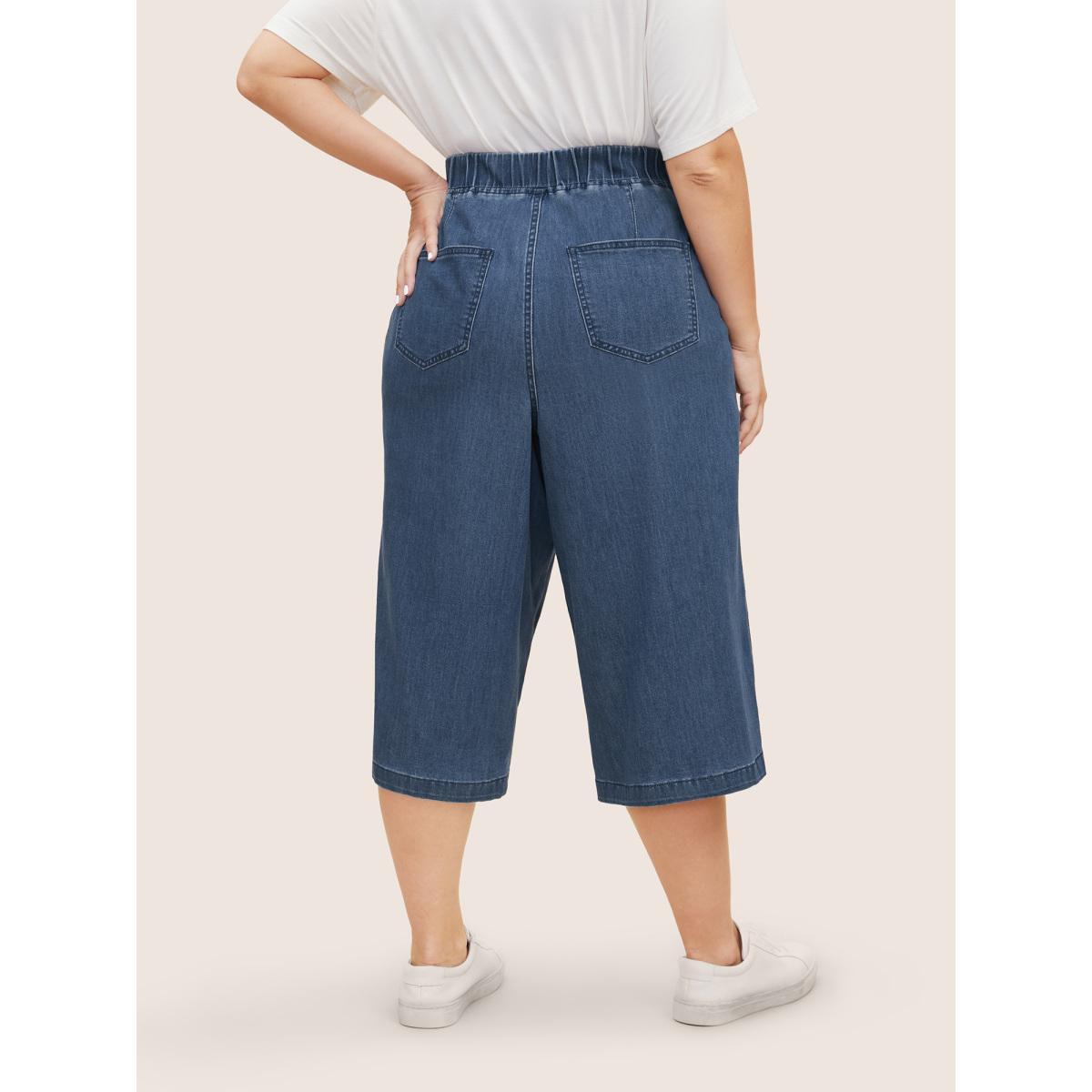 Plus Size Medium Wash Wide Leg Patch Pocket Cropped Jeans Women Denimblue Casual High stretch Patch pocket Jeans BloomChic 10/M Product Image