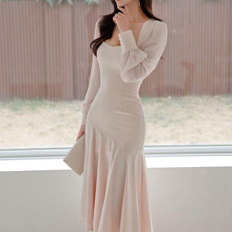 Long-Sleeve Plain Asymmetrical Midi Mermaid Dress Product Image