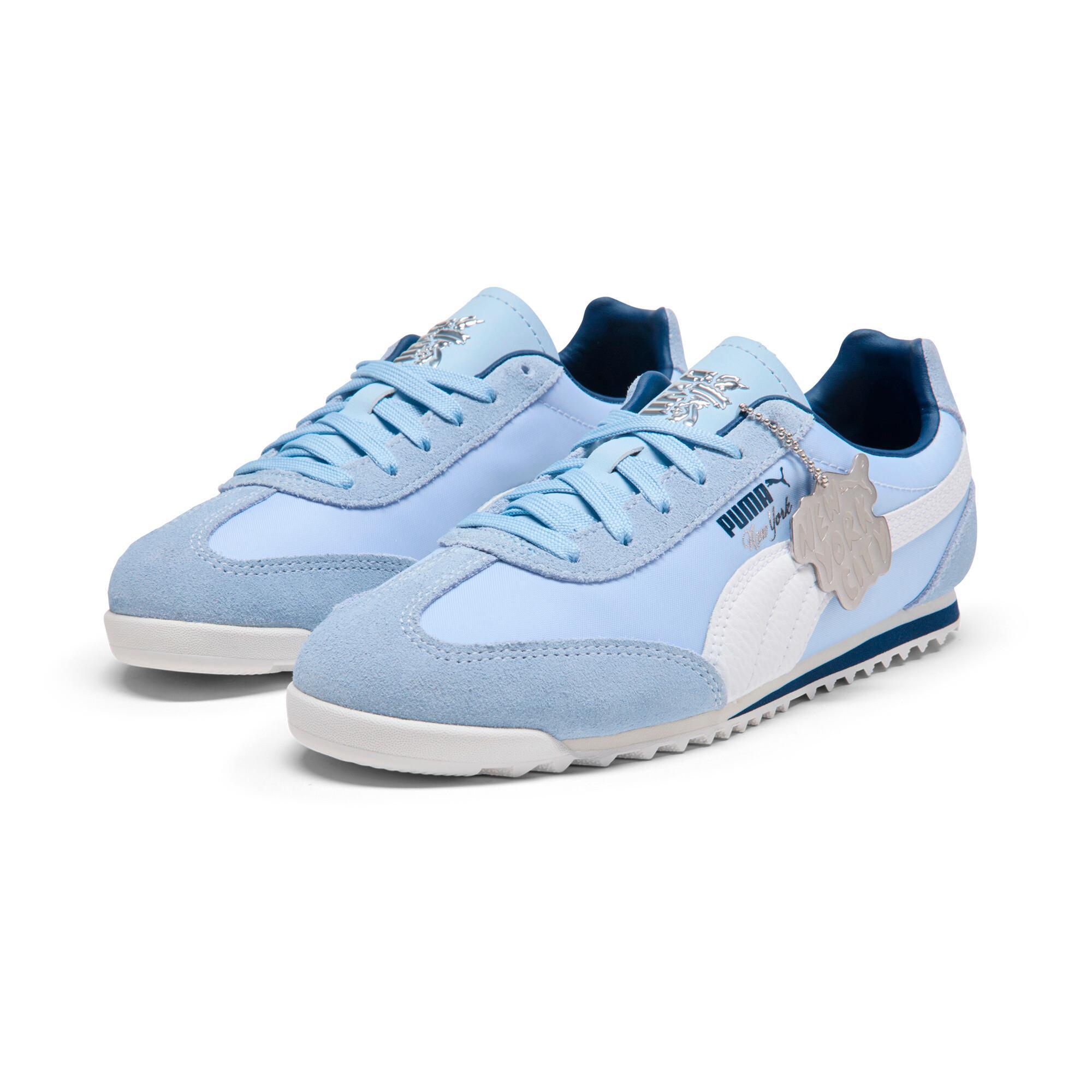 PUMA Arizona Graffiti FlagshipWns Women Shoes in Haute Tropic/White/Persian Blue Product Image