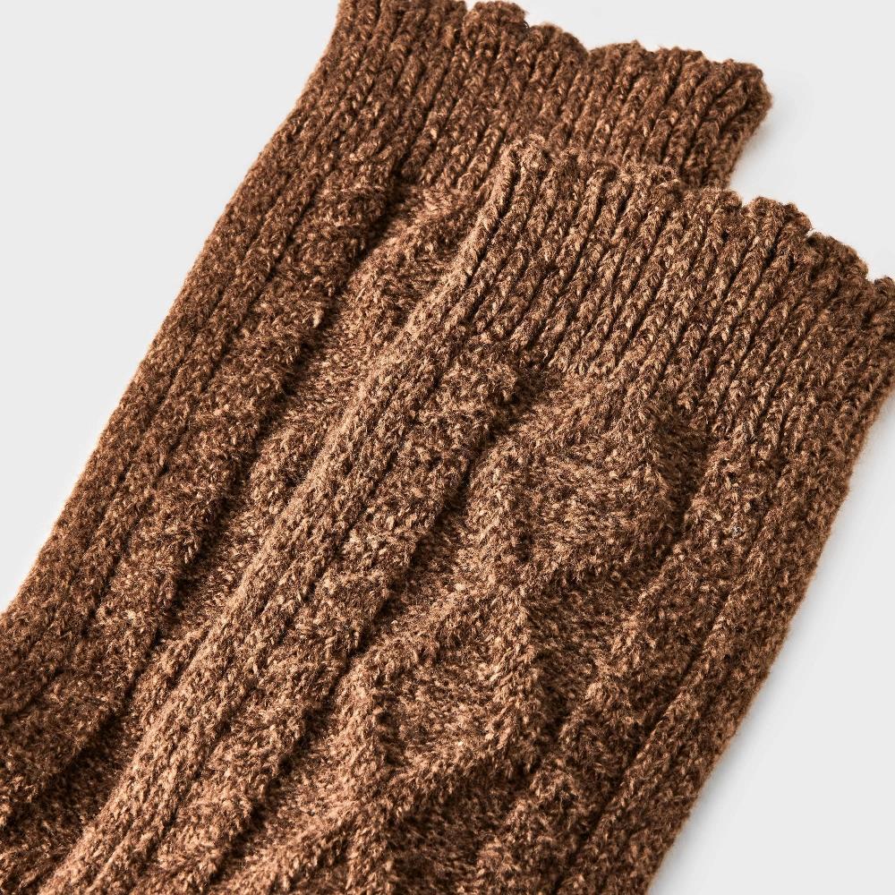 Women's Scalloped Edge Cable Supersoft Crew Boot Socks - Universal Thread™ 4-10 Product Image