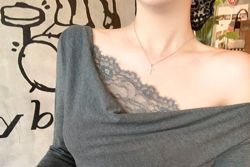 Long-Sleeve One-Shoulder Plain Lace Trim T-Shirt Product Image