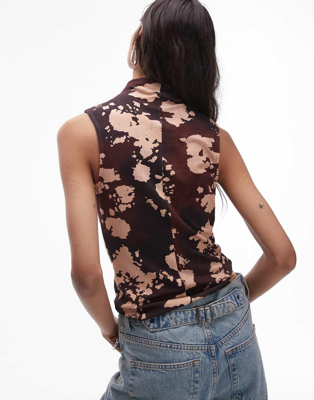 Mango mix print mesh sleeveless top in red Product Image
