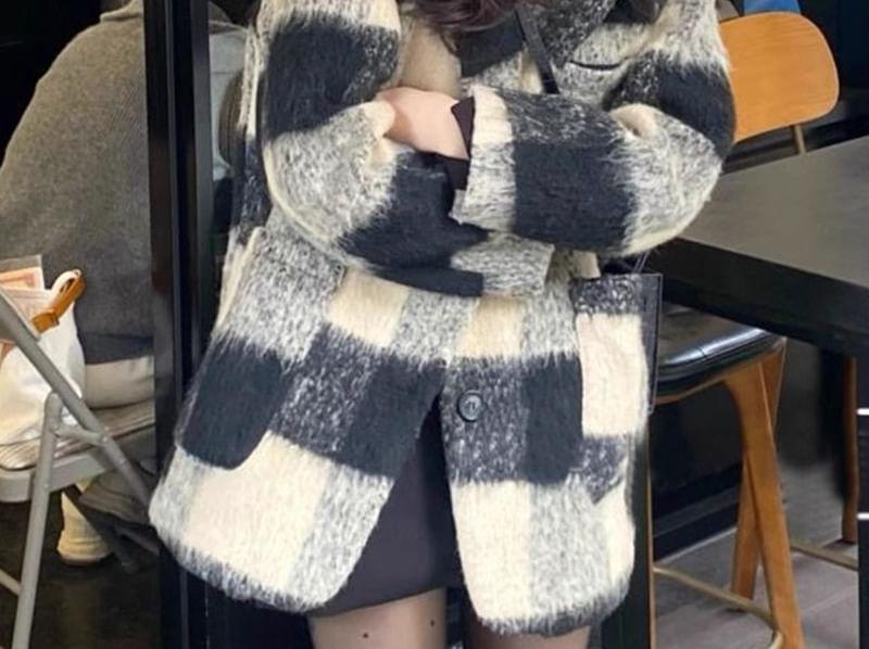 Plaid Lapel Wool Coat Product Image