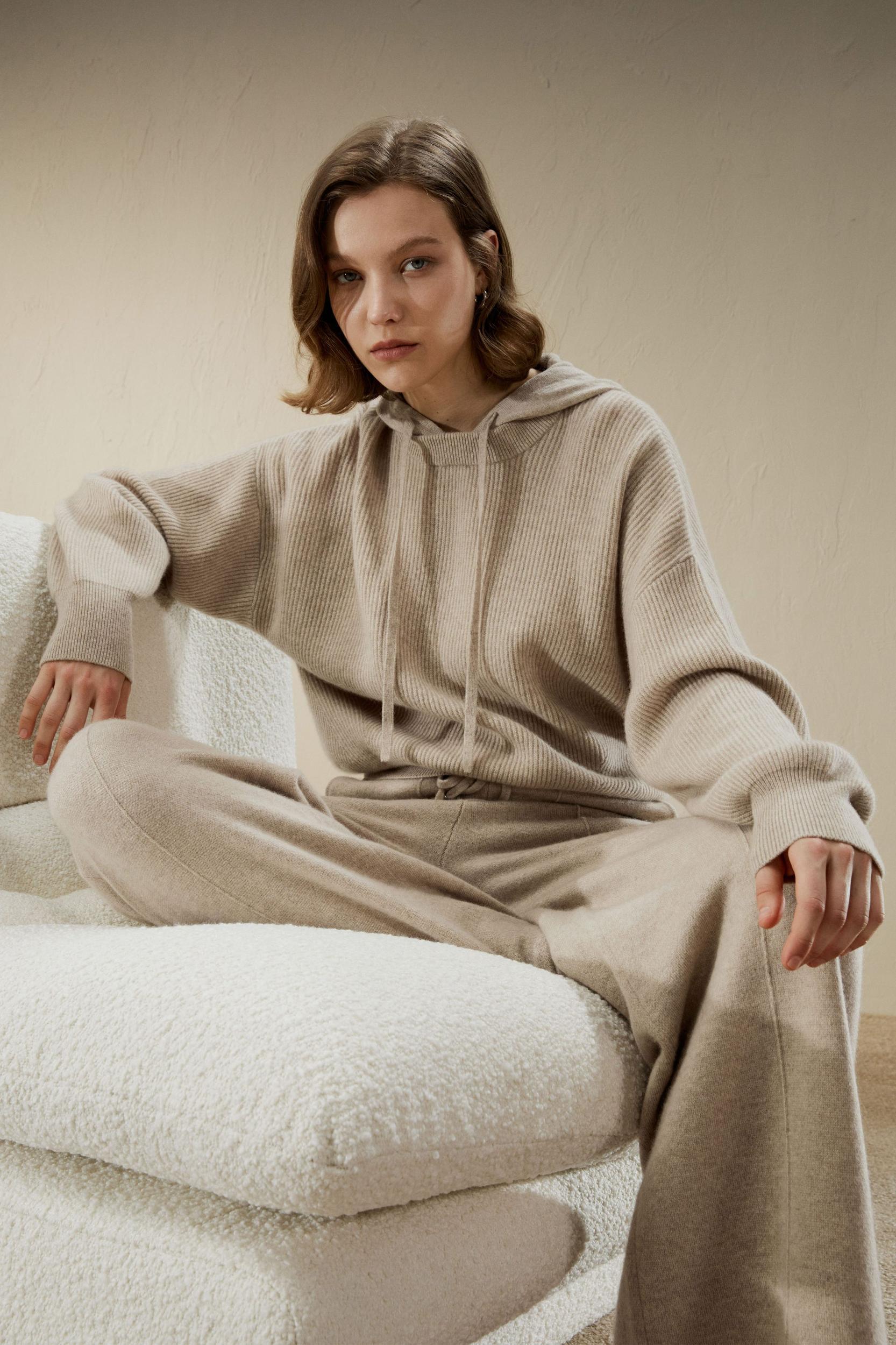 Fluid Cashmere Sweatpants Product Image