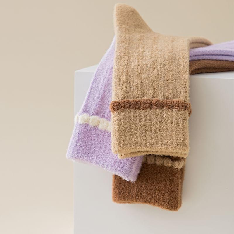 Two Tone Short Socks Product Image