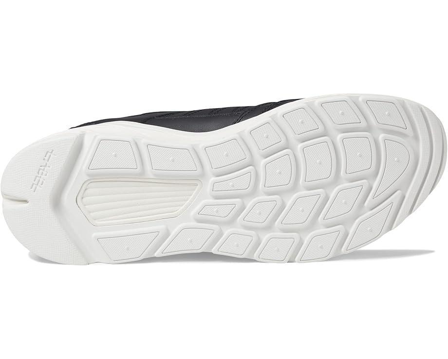 Go-To Sneaker Product Image