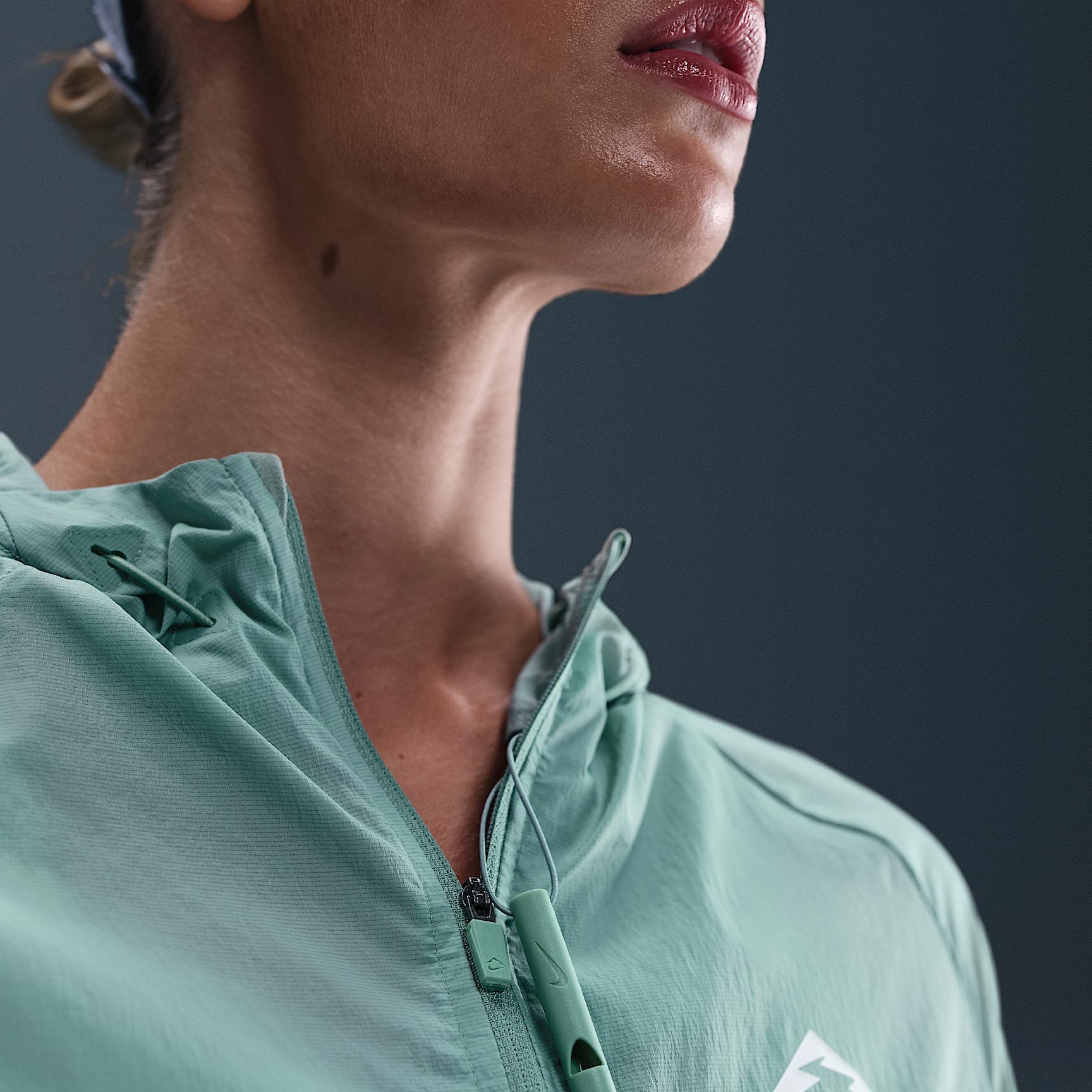 Nike Trail Women's Repel Running Jacket Product Image