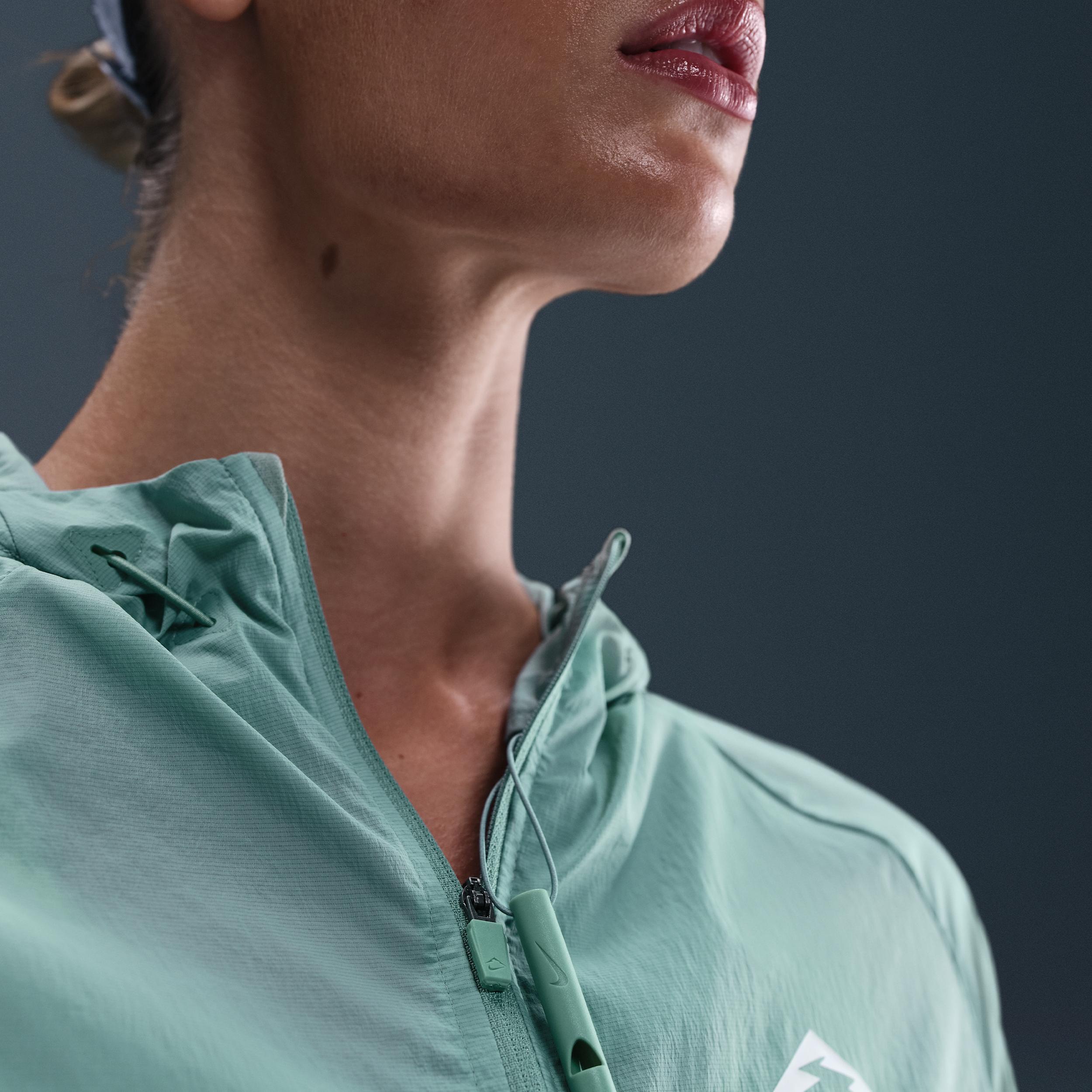 Nike Trail Women's Repel Running Jacket Product Image
