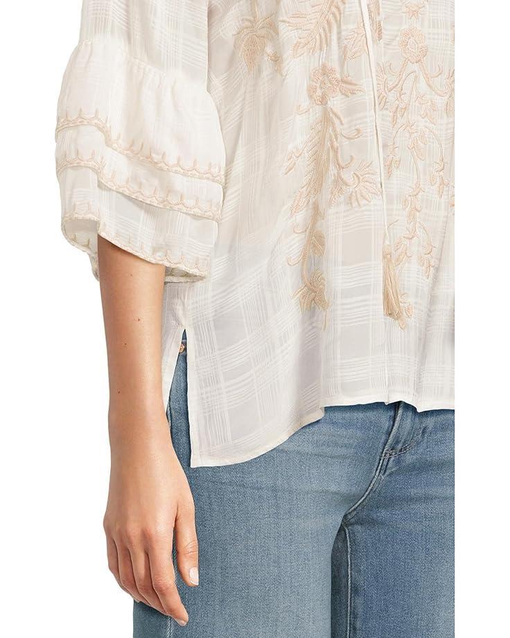 The Janie Favorite Short Sleeve V-Neck Tee Product Image