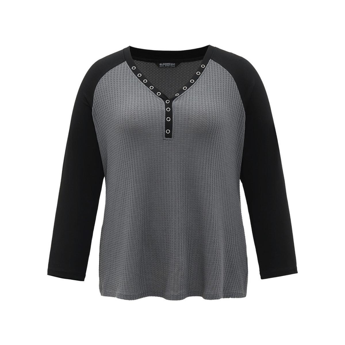 Plus Size Waffle Knit Raglan Sleeve Metal Buckle Detail T-shirt Gray Women Casual Contrast Plain V-neck Everyday T-shirts BloomChic 18-20/2X Product Image