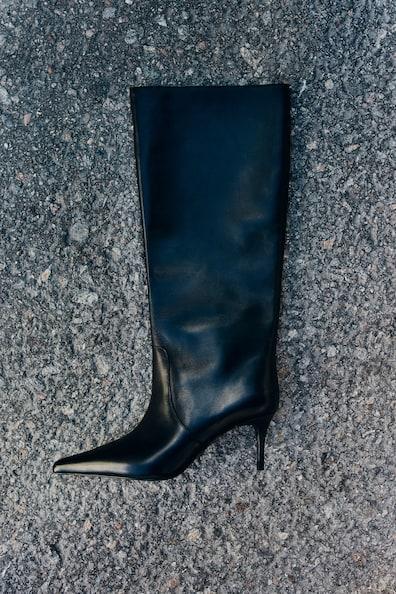 Knee-High Leather Boots Product Image