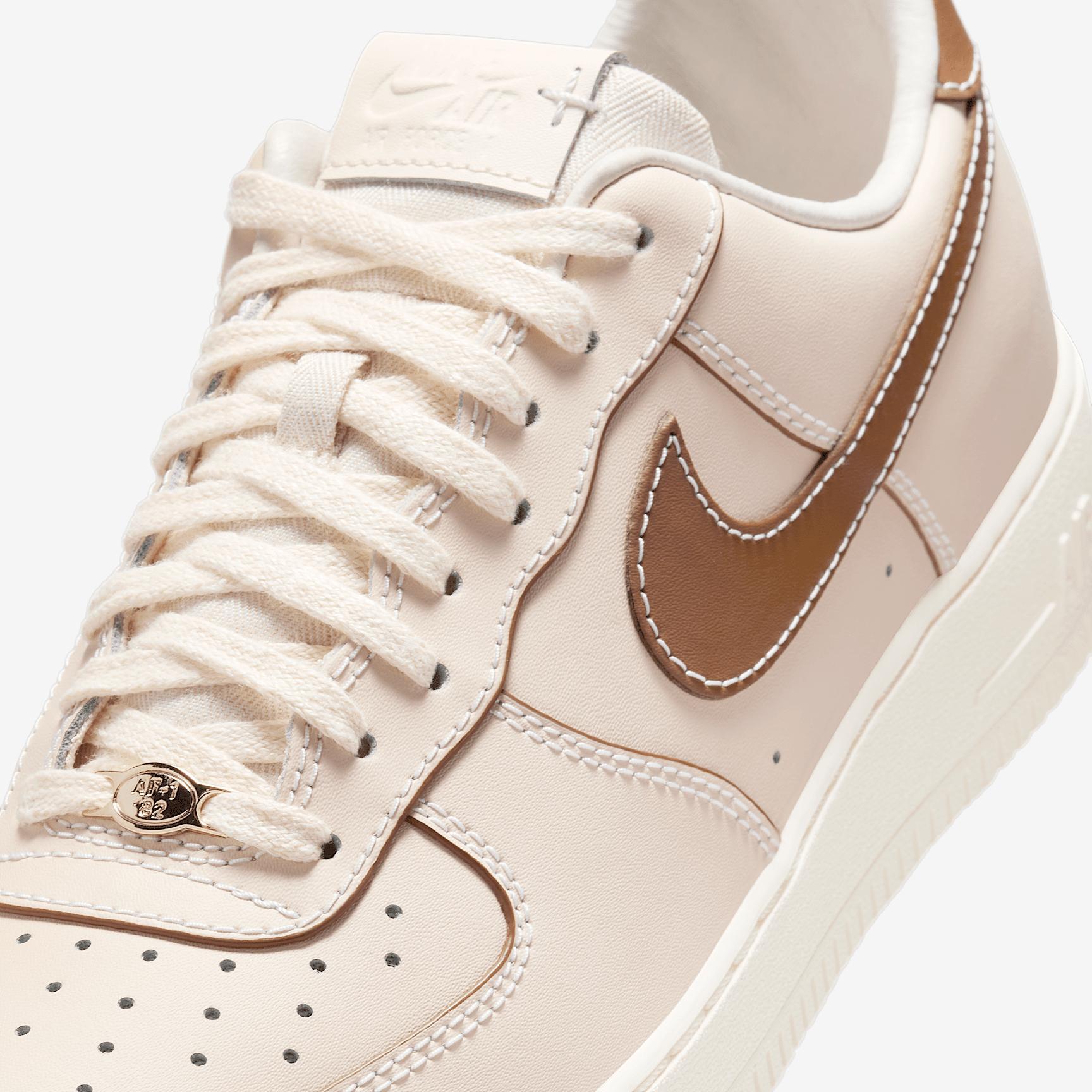 Nike Men's Air Force 1 '07 Shoes Product Image